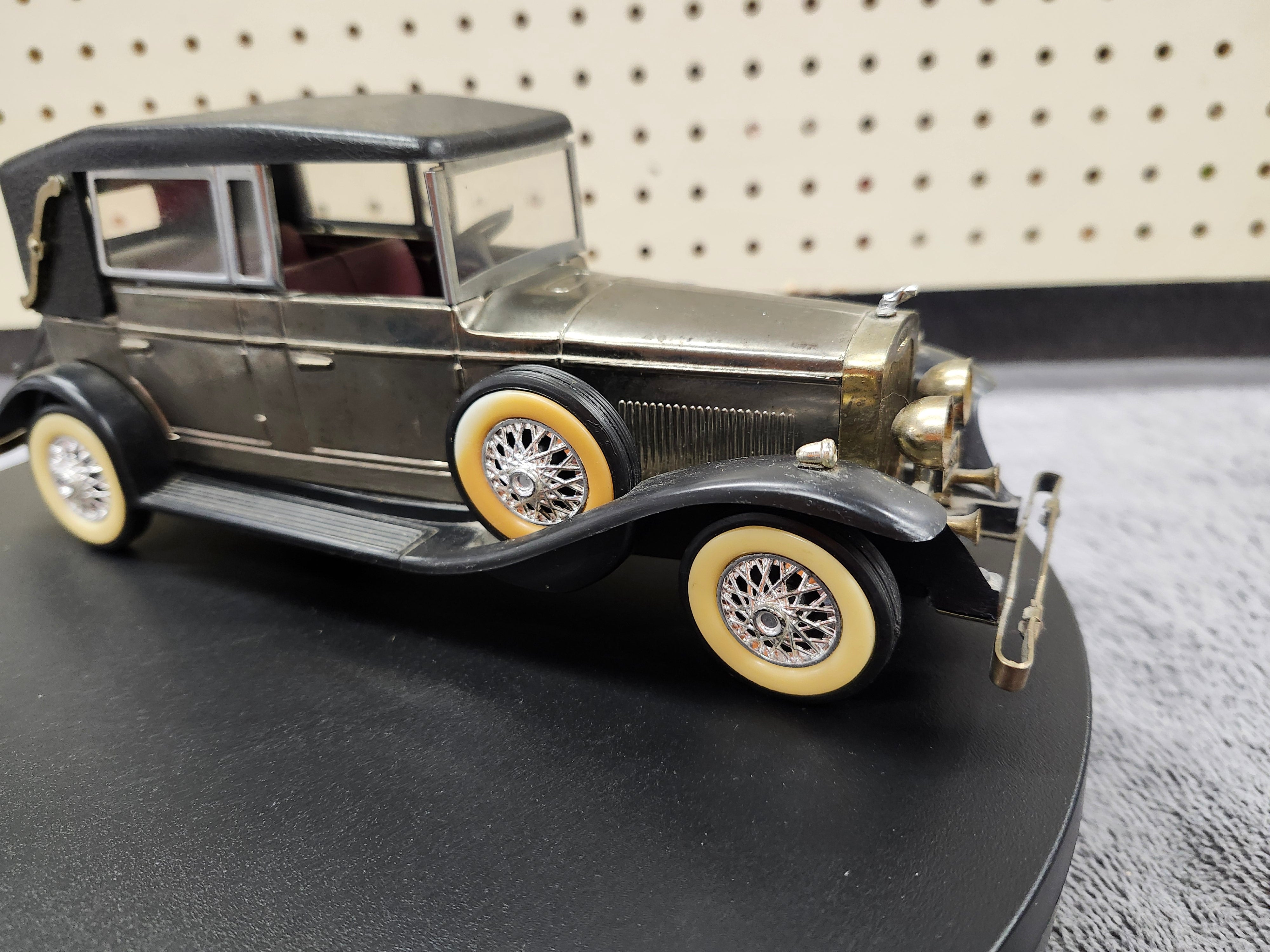 Collectable car / Radio