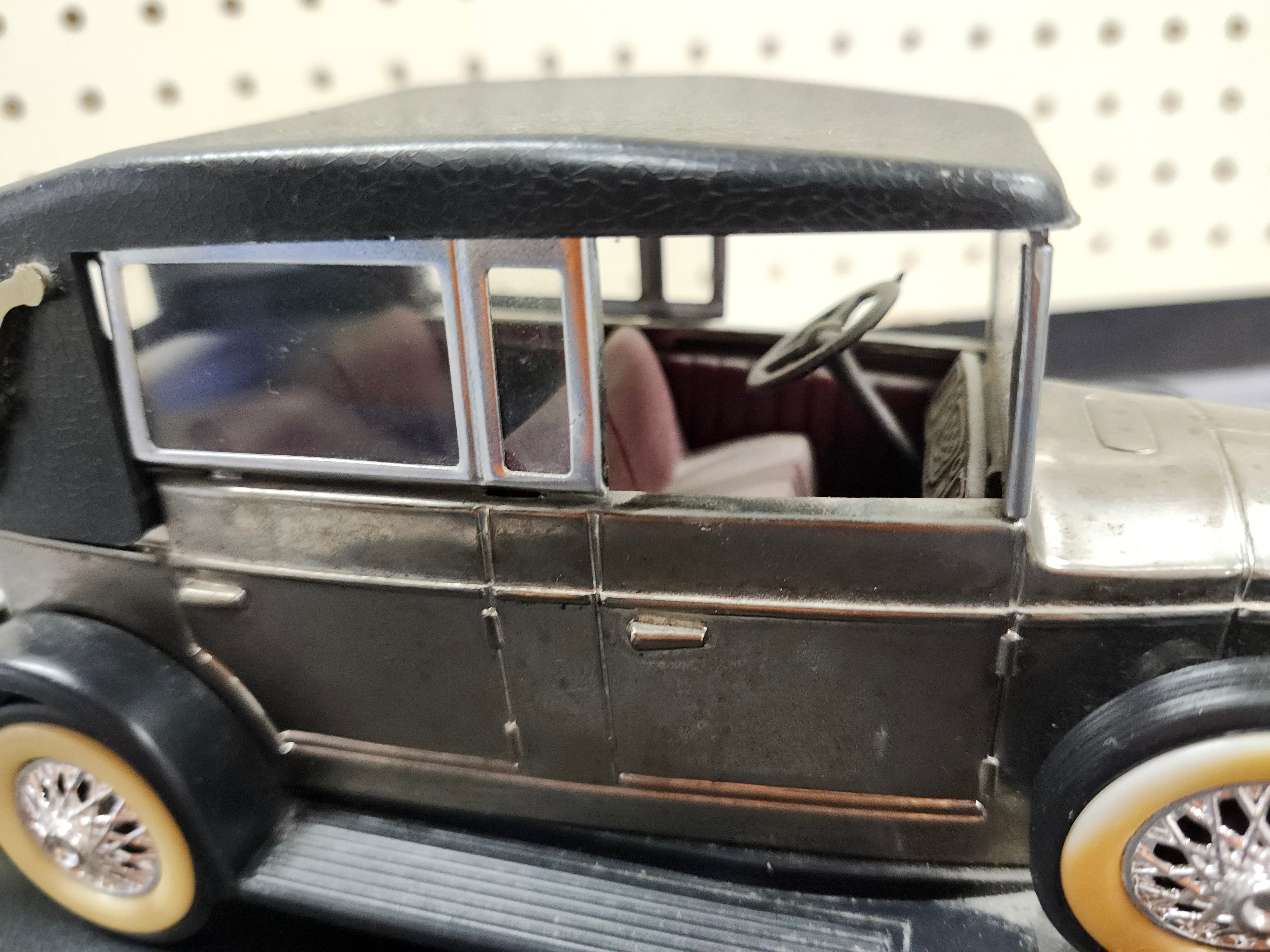 Collectable car / Radio