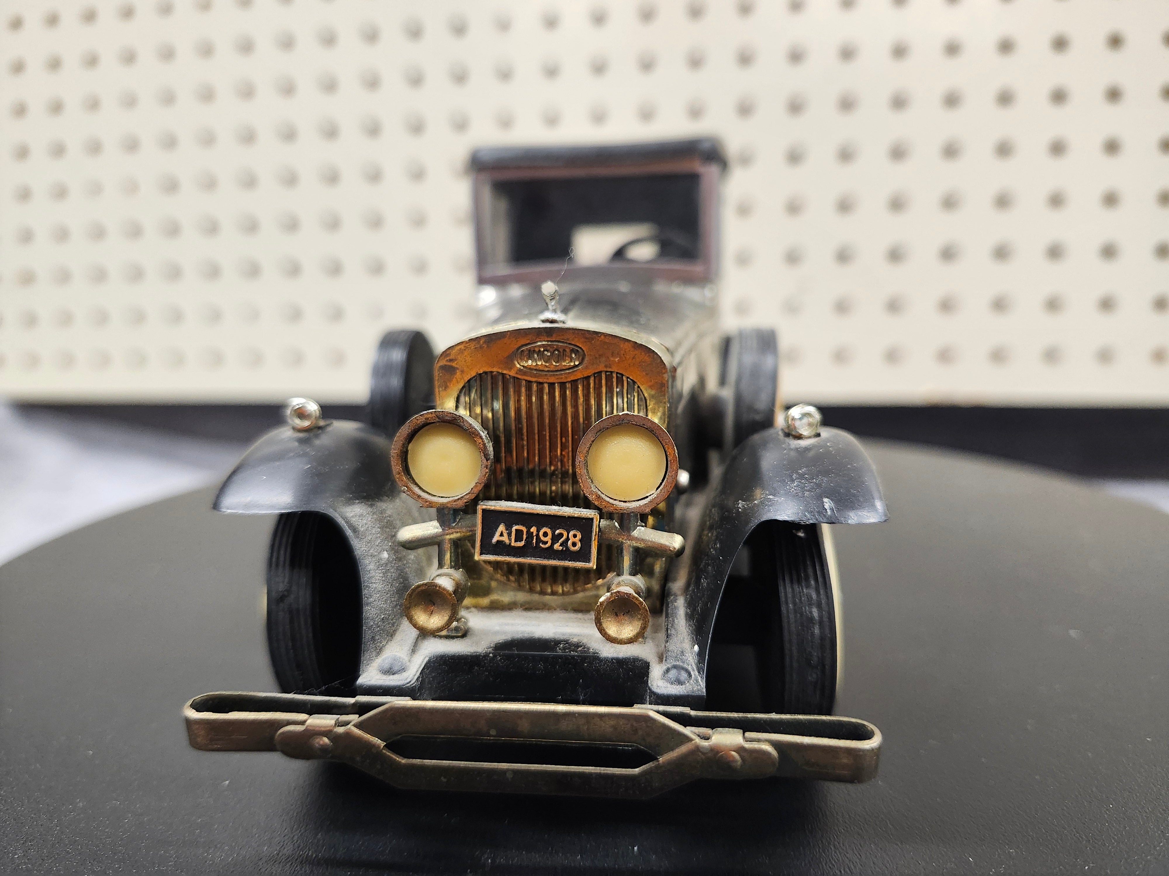 Collectable car / Radio