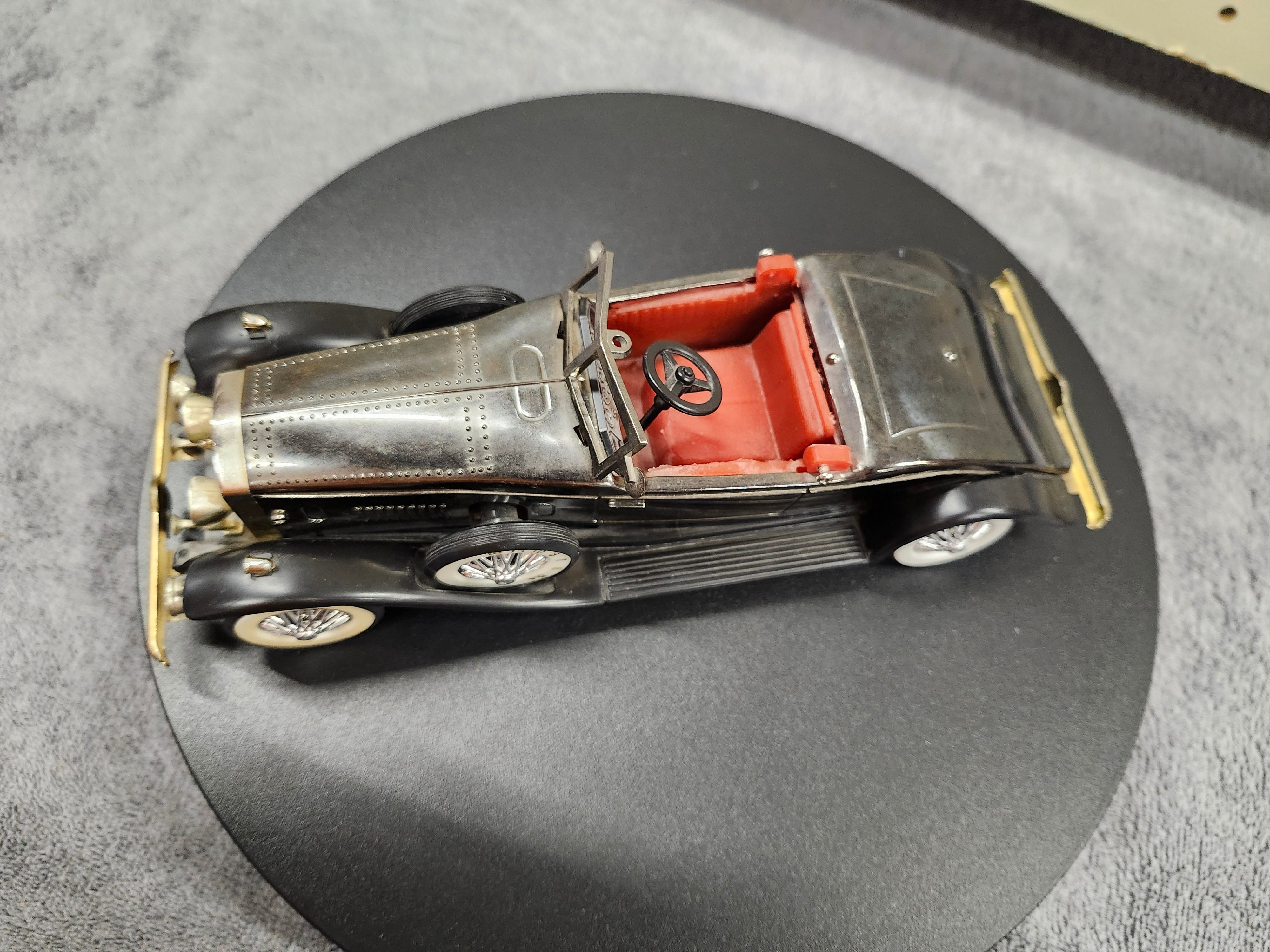 Collectable car / Radio