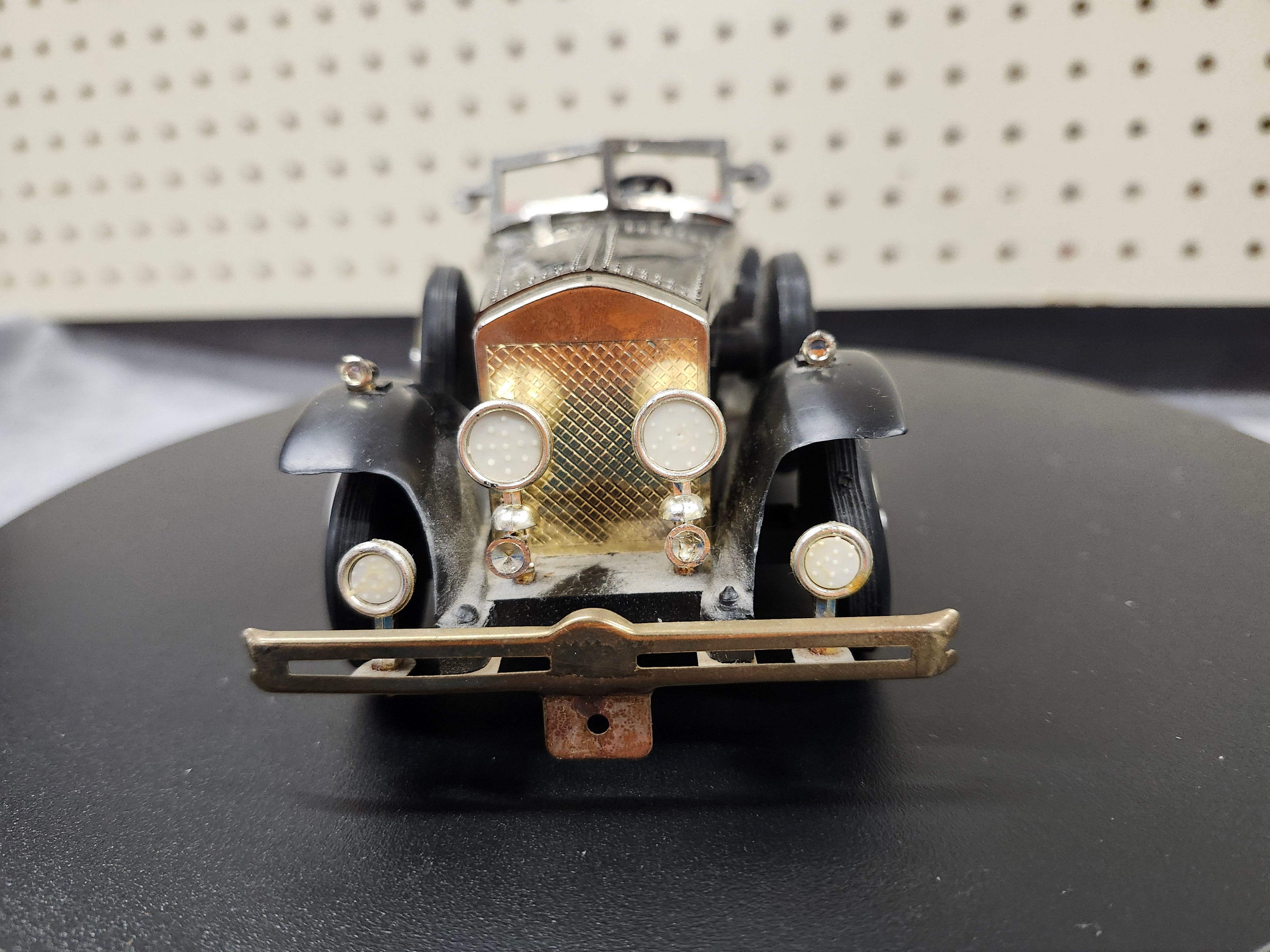 Collectable car / Radio