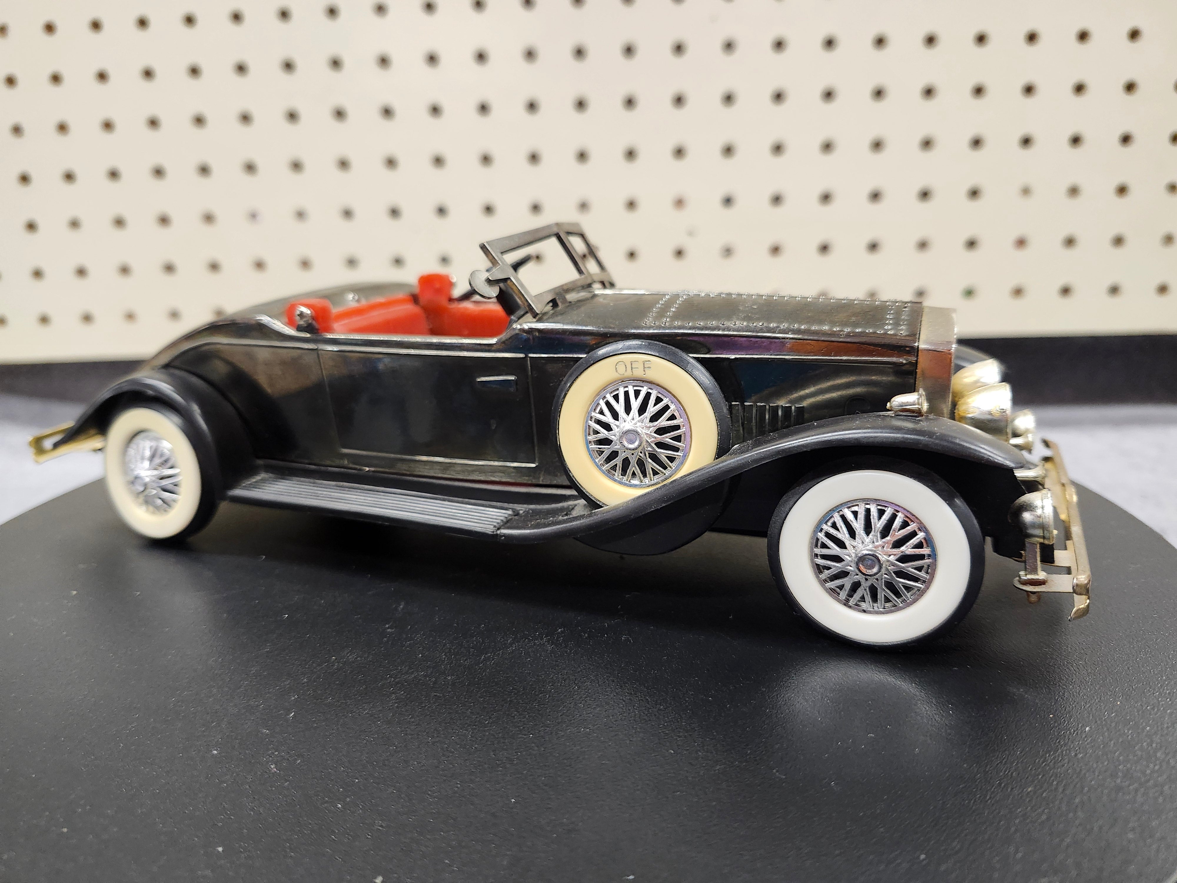 Collectable car / Radio