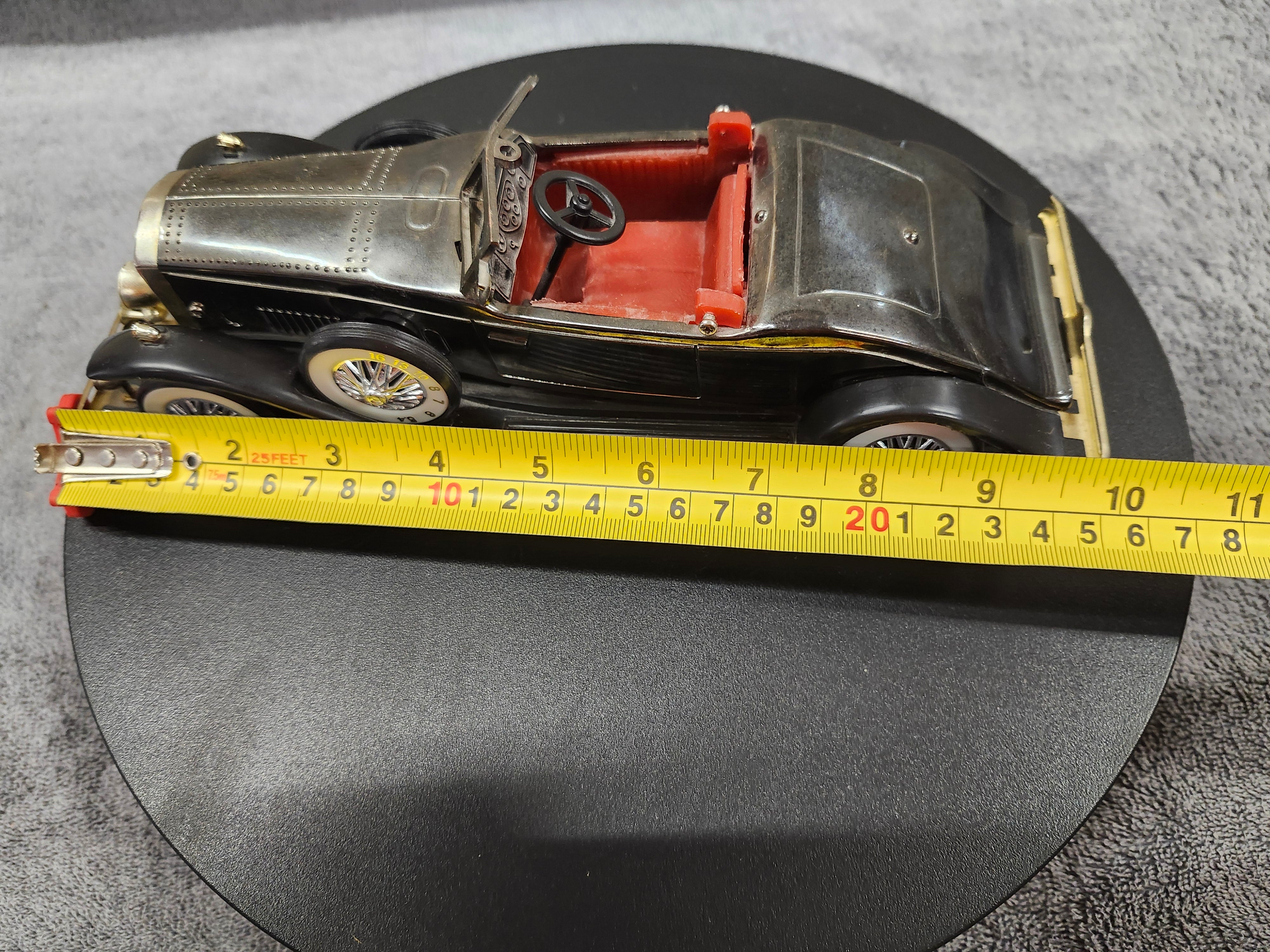 Collectable car / Radio