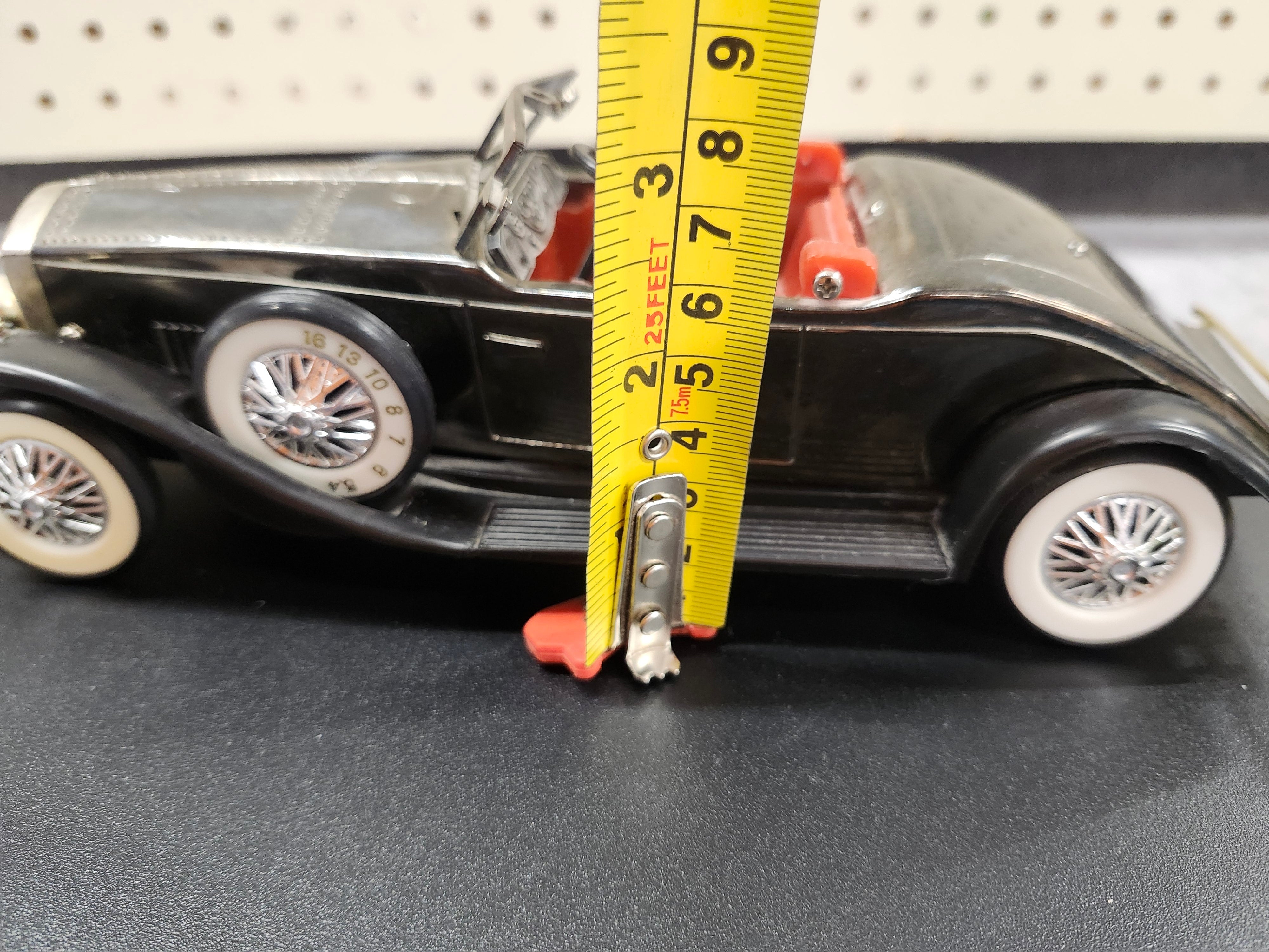 Collectable car / Radio