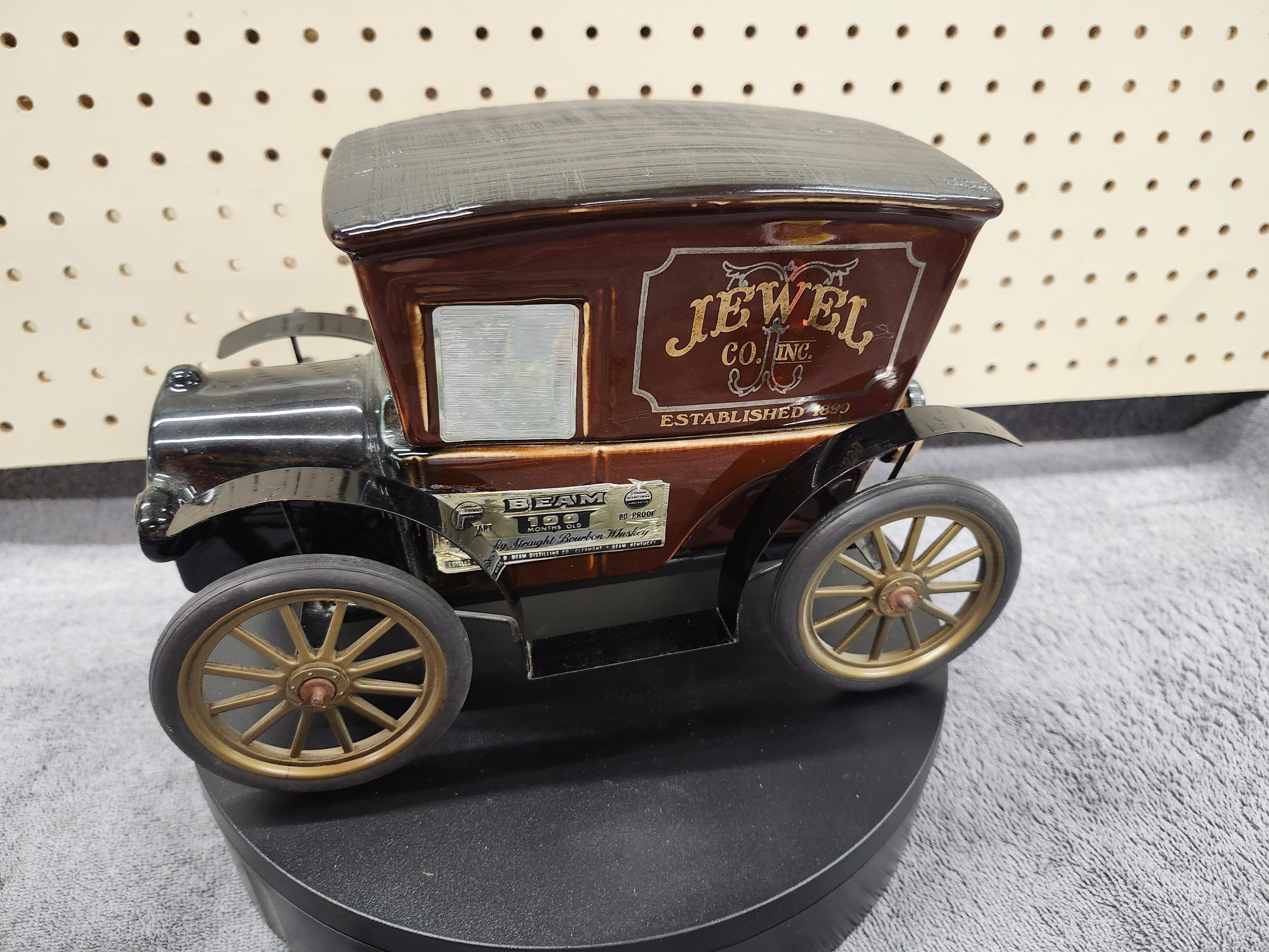 Decanter old Jim Beam Car