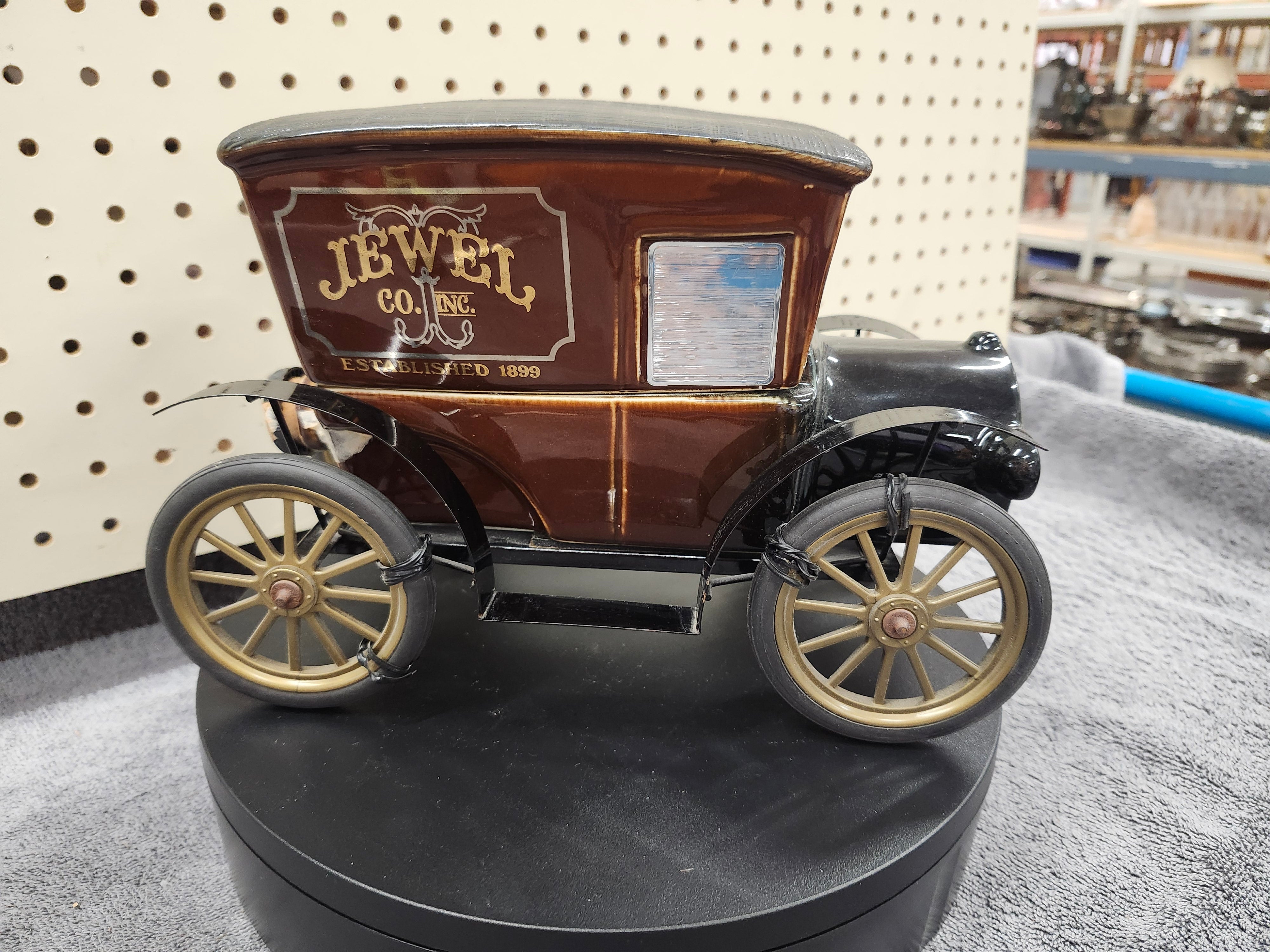 Decanter old Jim Beam Car