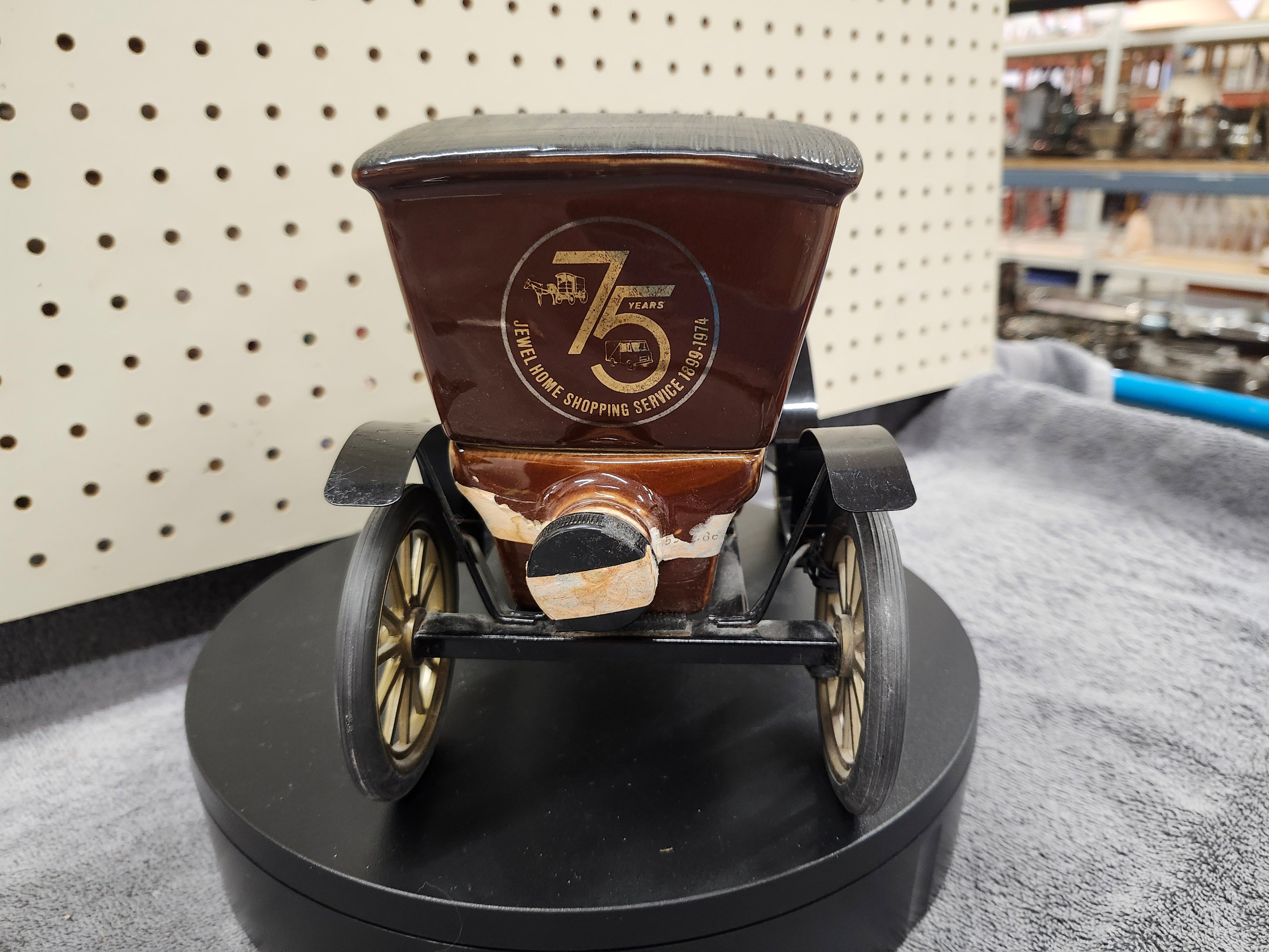 Decanter old Jim Beam Car