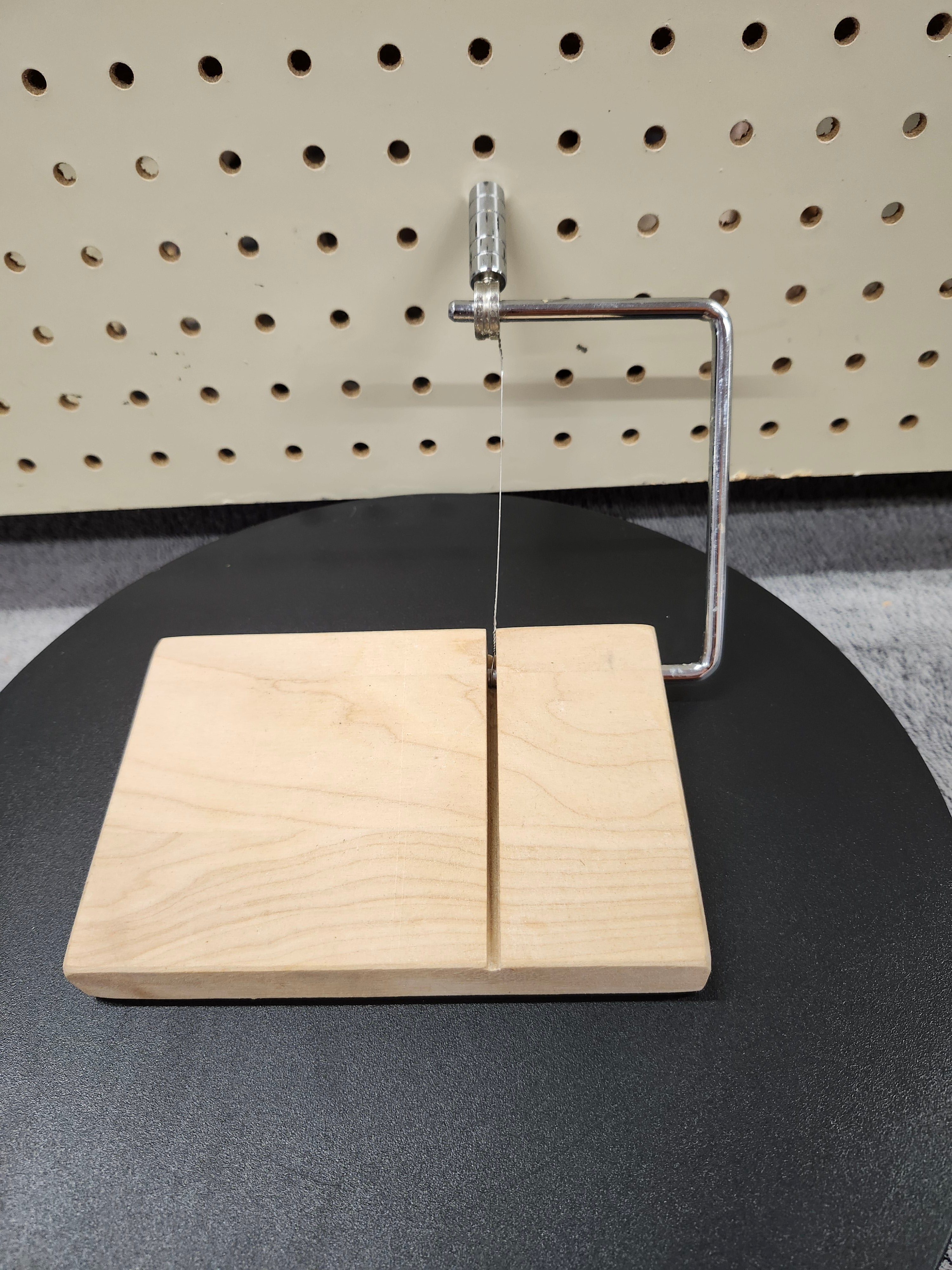Cheese cutter