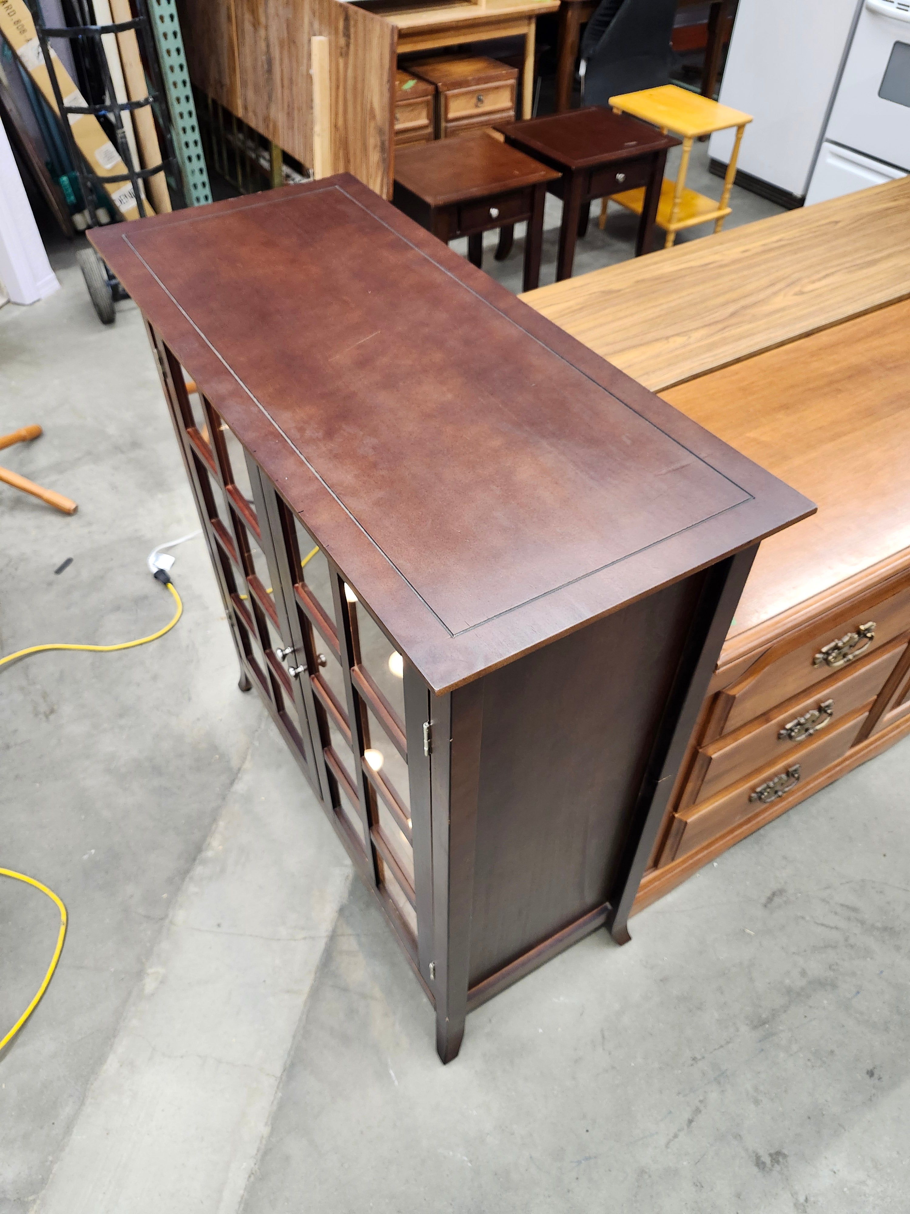 Light up cabinet