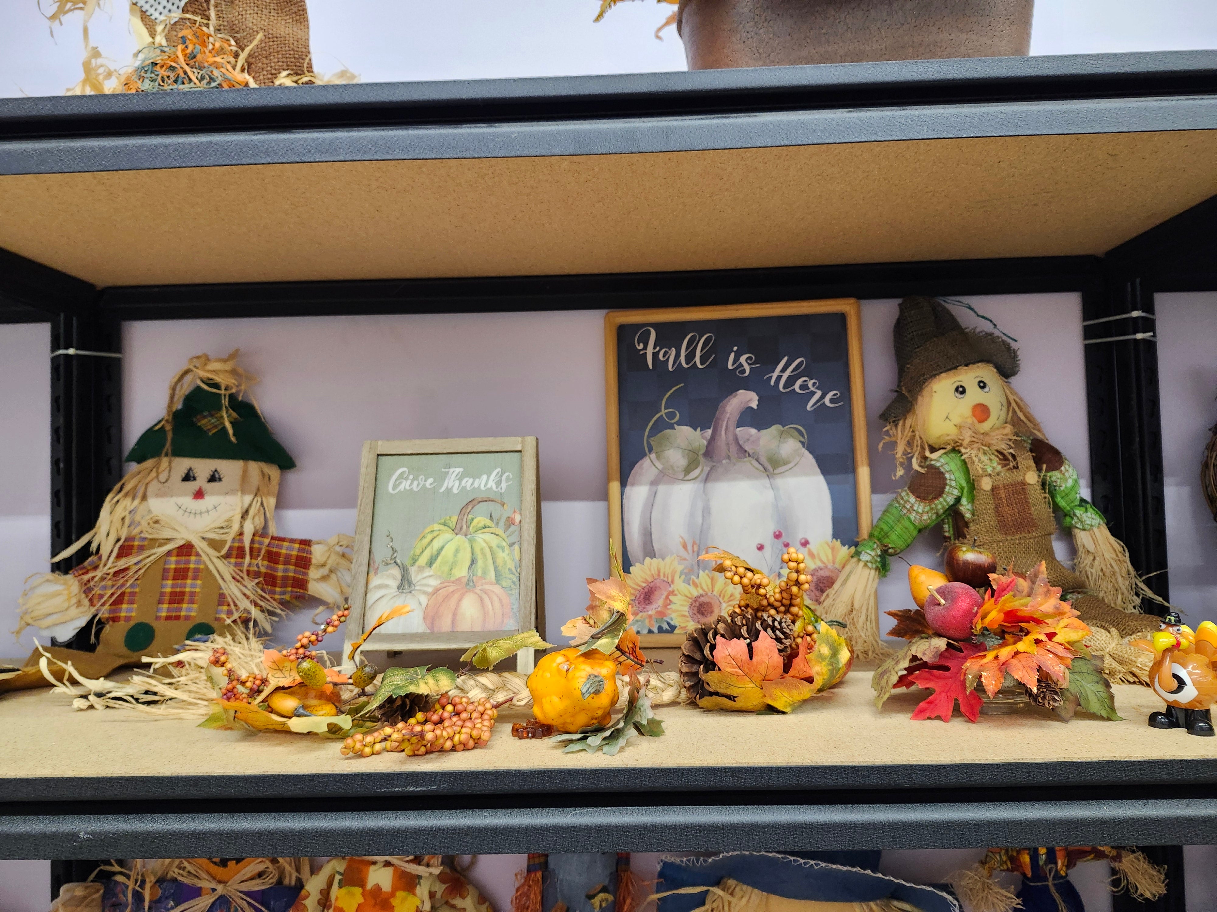 X8 Halloween decor