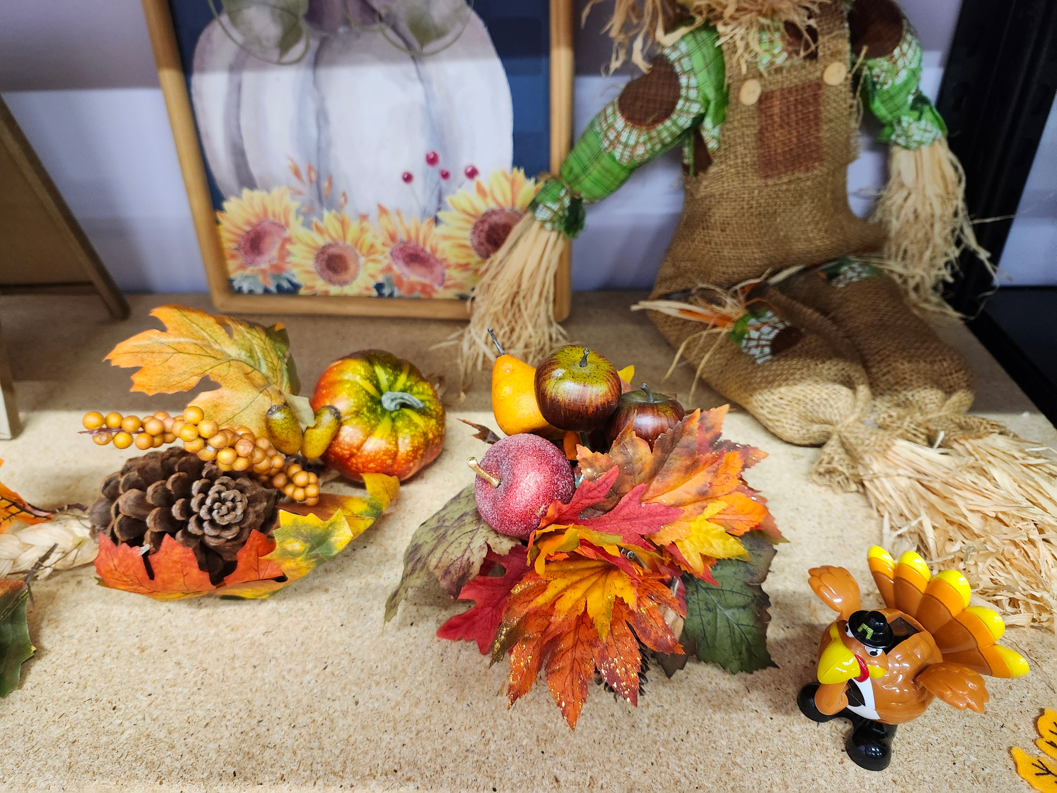 X8 Halloween decor
