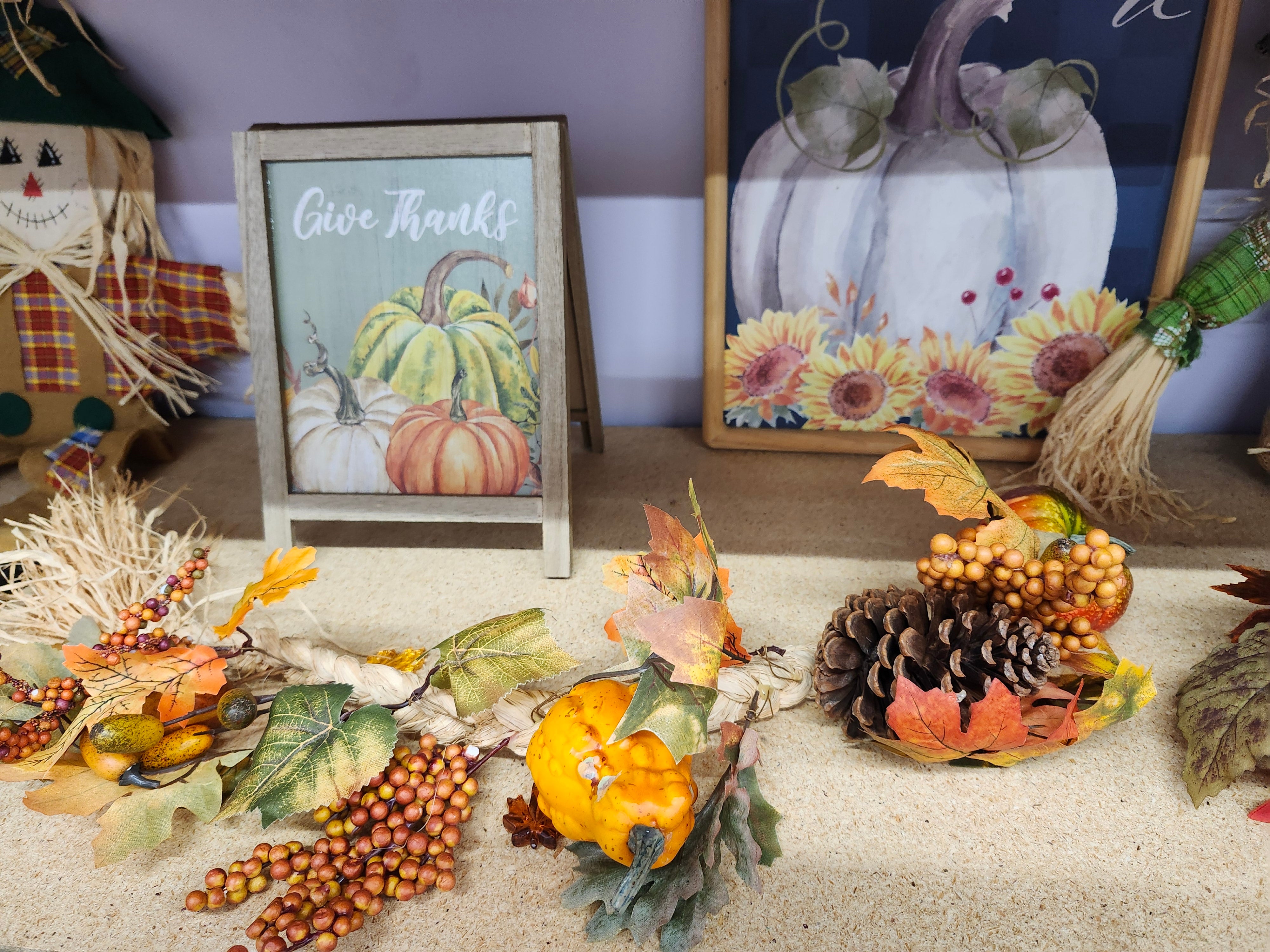 X8 Halloween decor