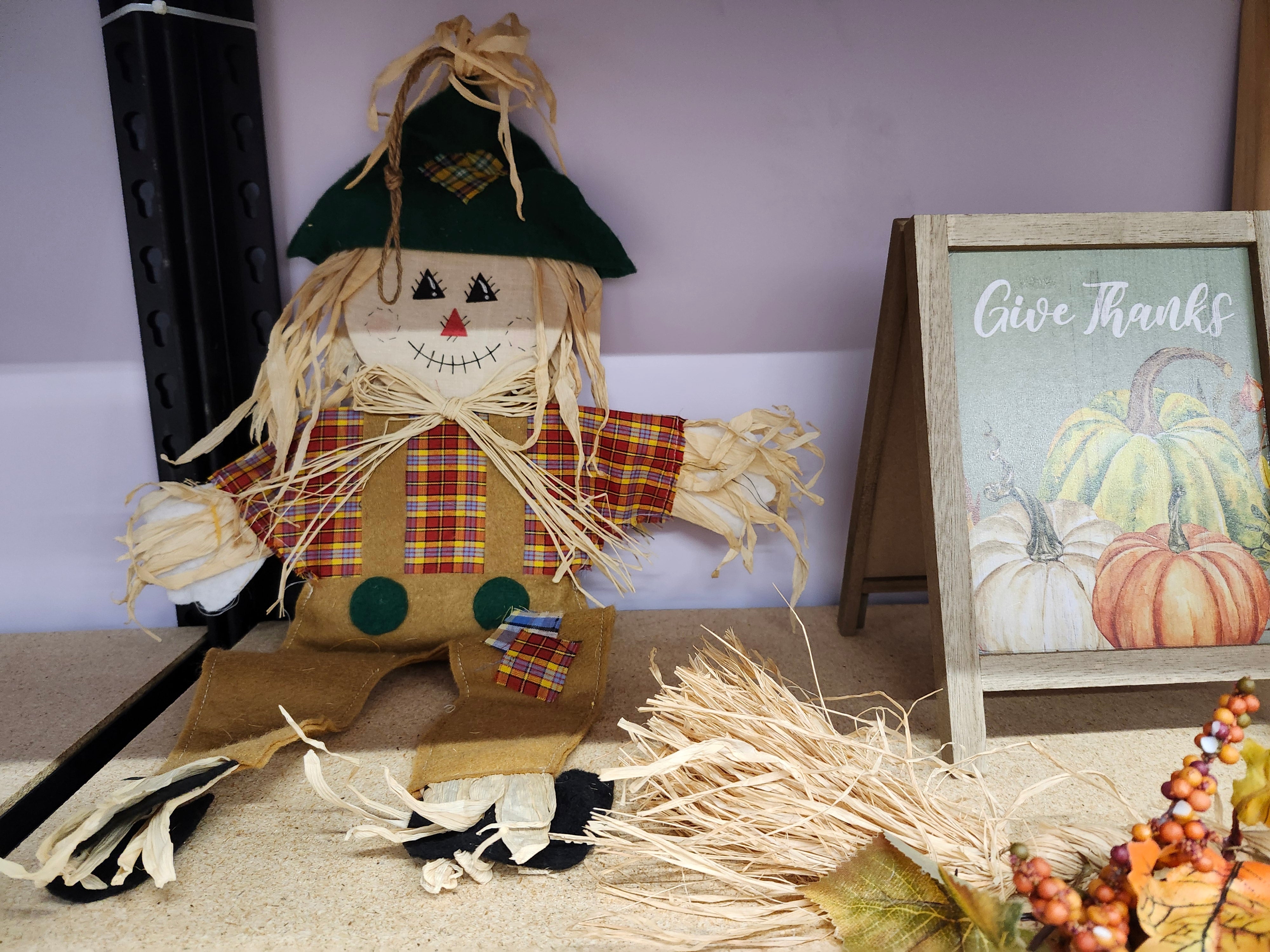 X8 Halloween decor