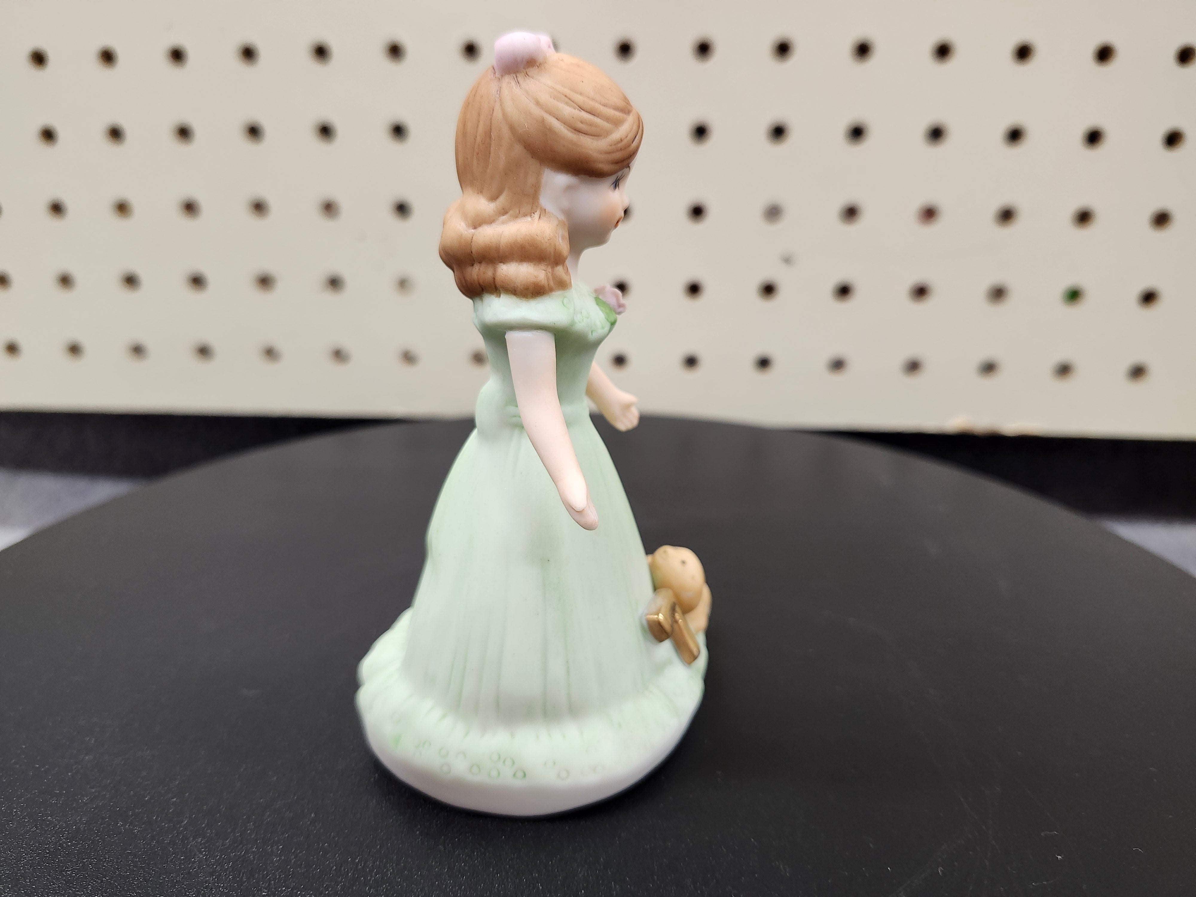 #7 Growing up birthday girl figurines. Brown & blonde hair girls