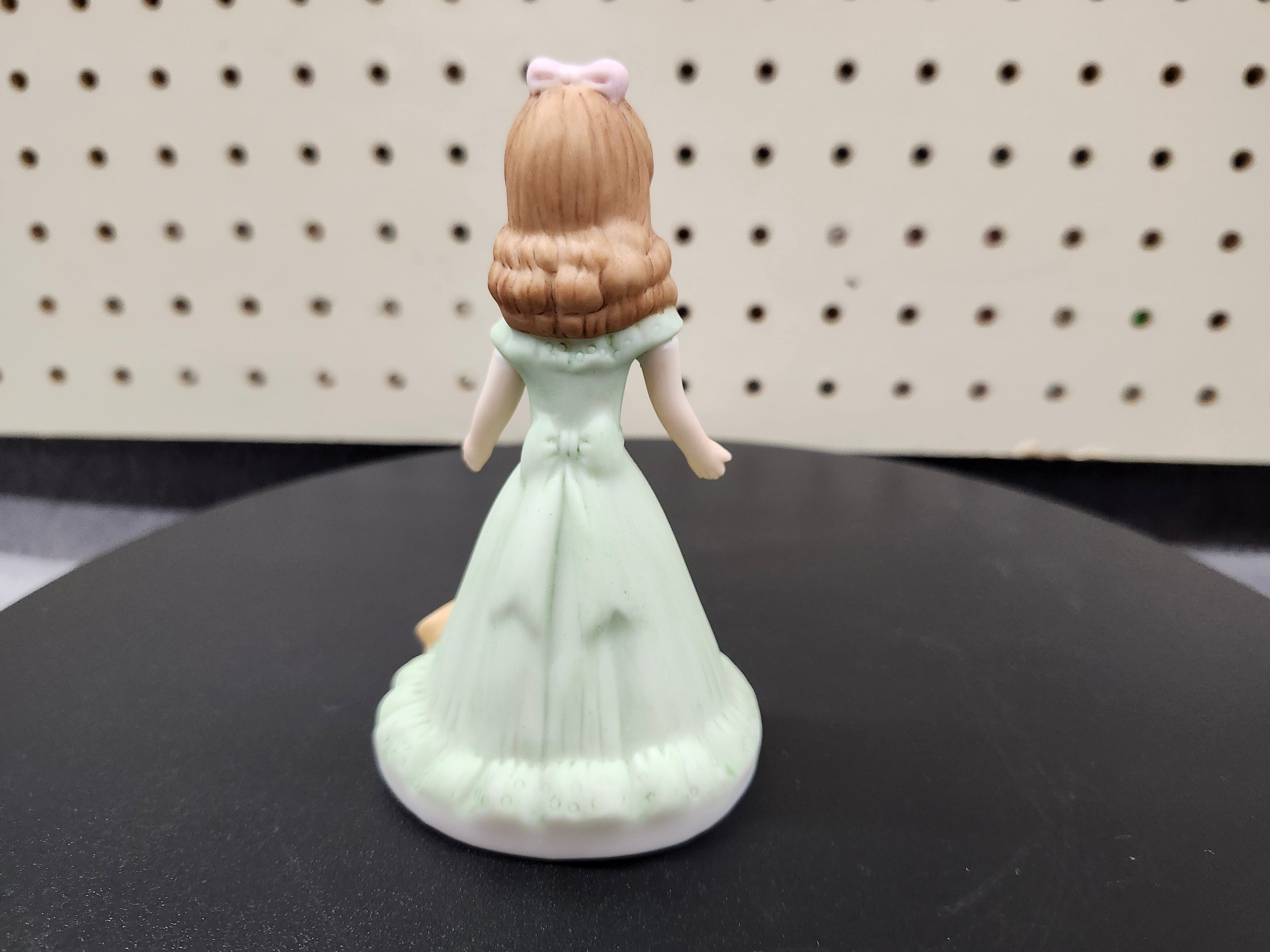 #7 Growing up birthday girl figurines. Brown & blonde hair girls