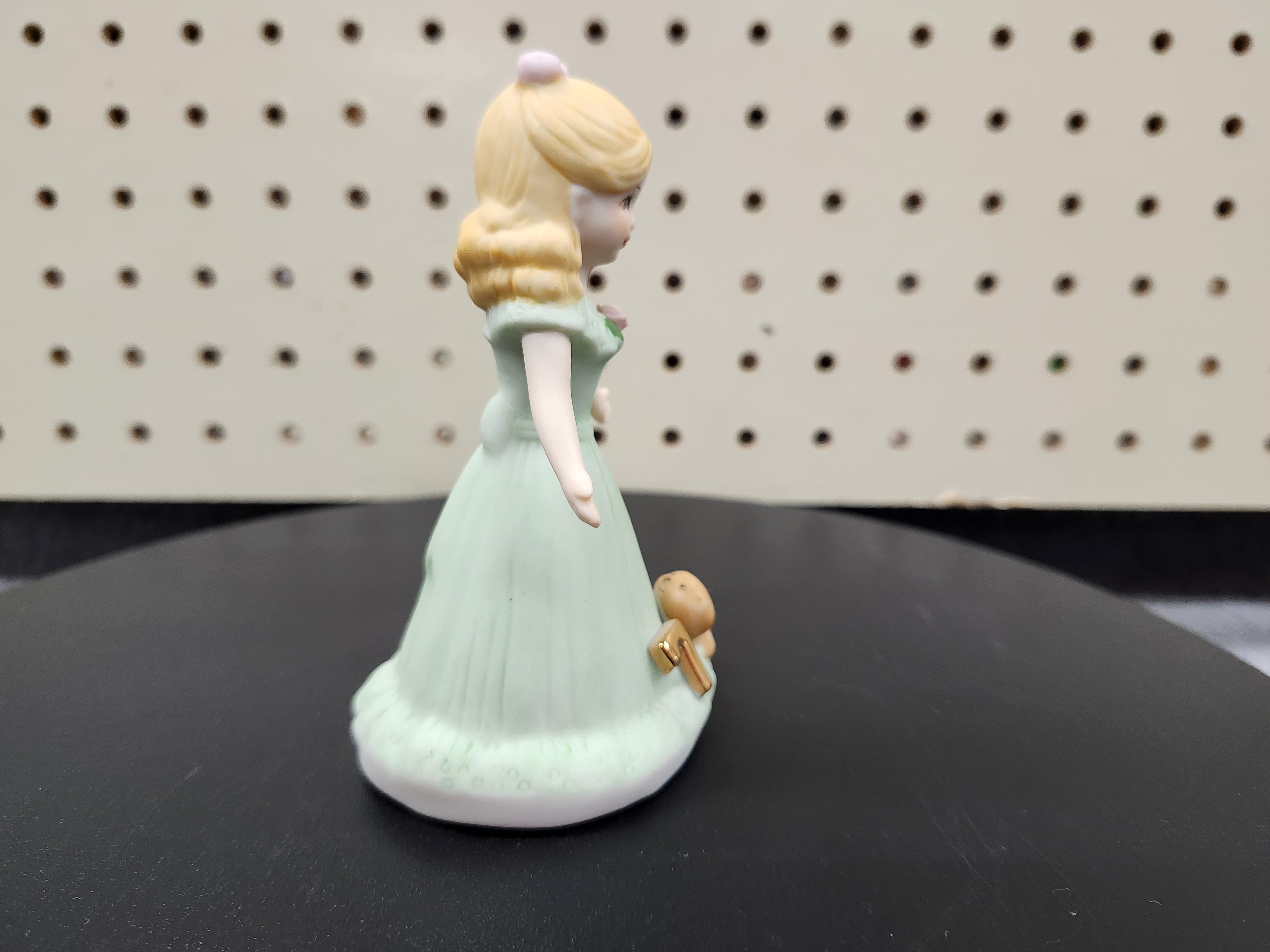#7 Growing up birthday girl figurines. Brown & blonde hair girls