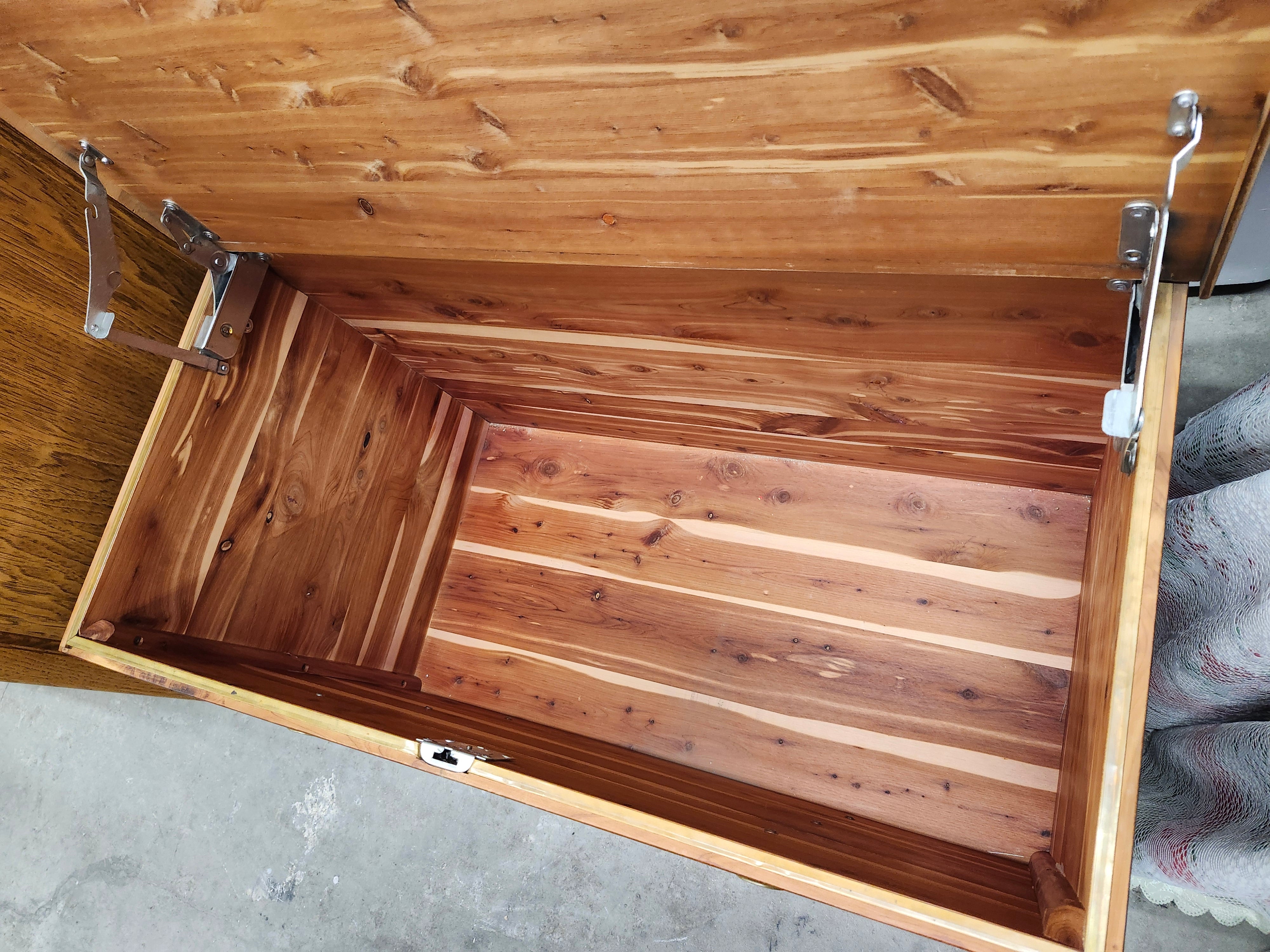 Wood chest