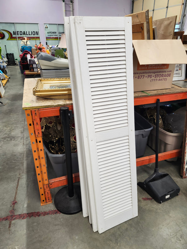 White plastic shutters x9