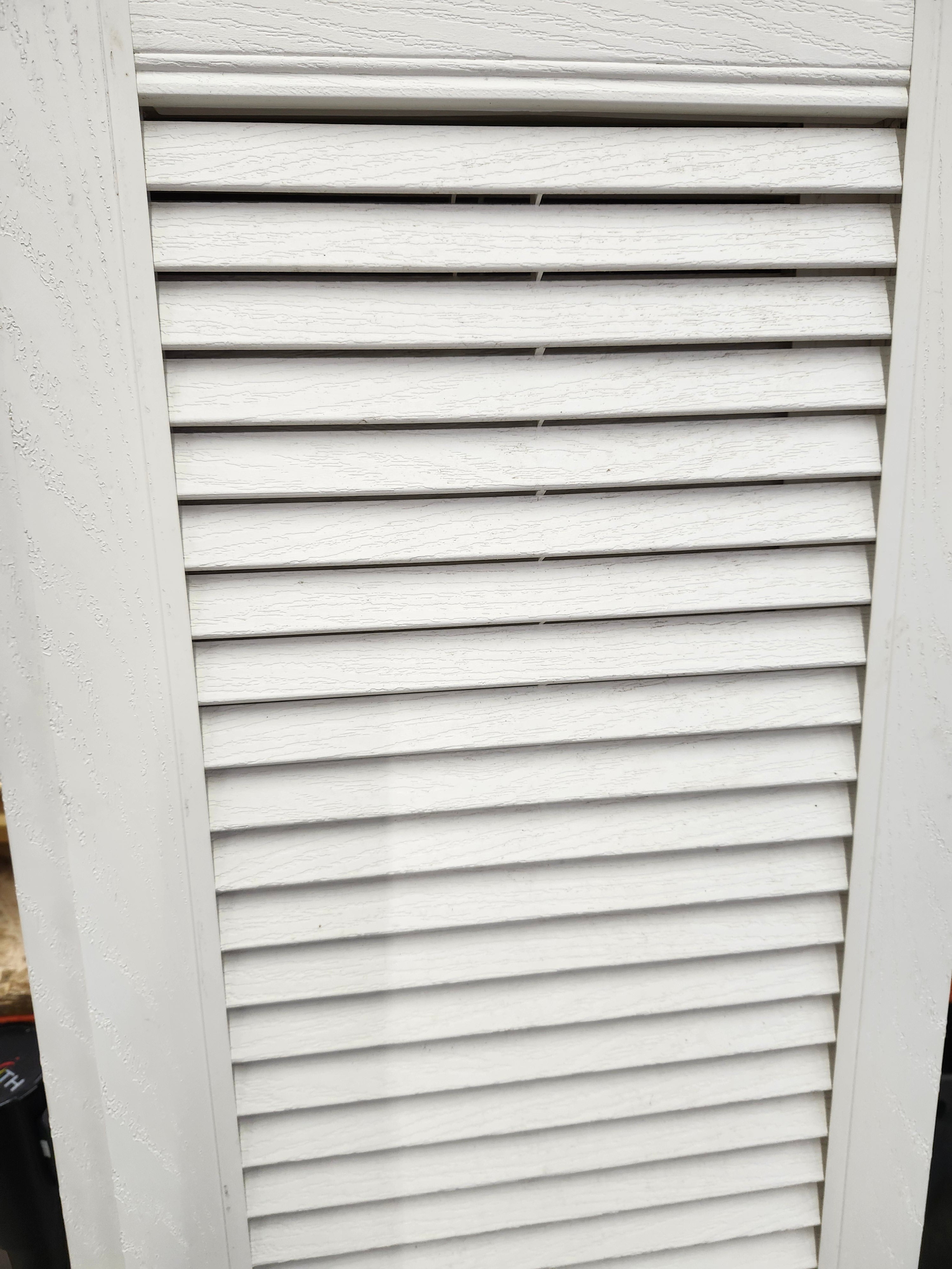 White plastic shutters x9