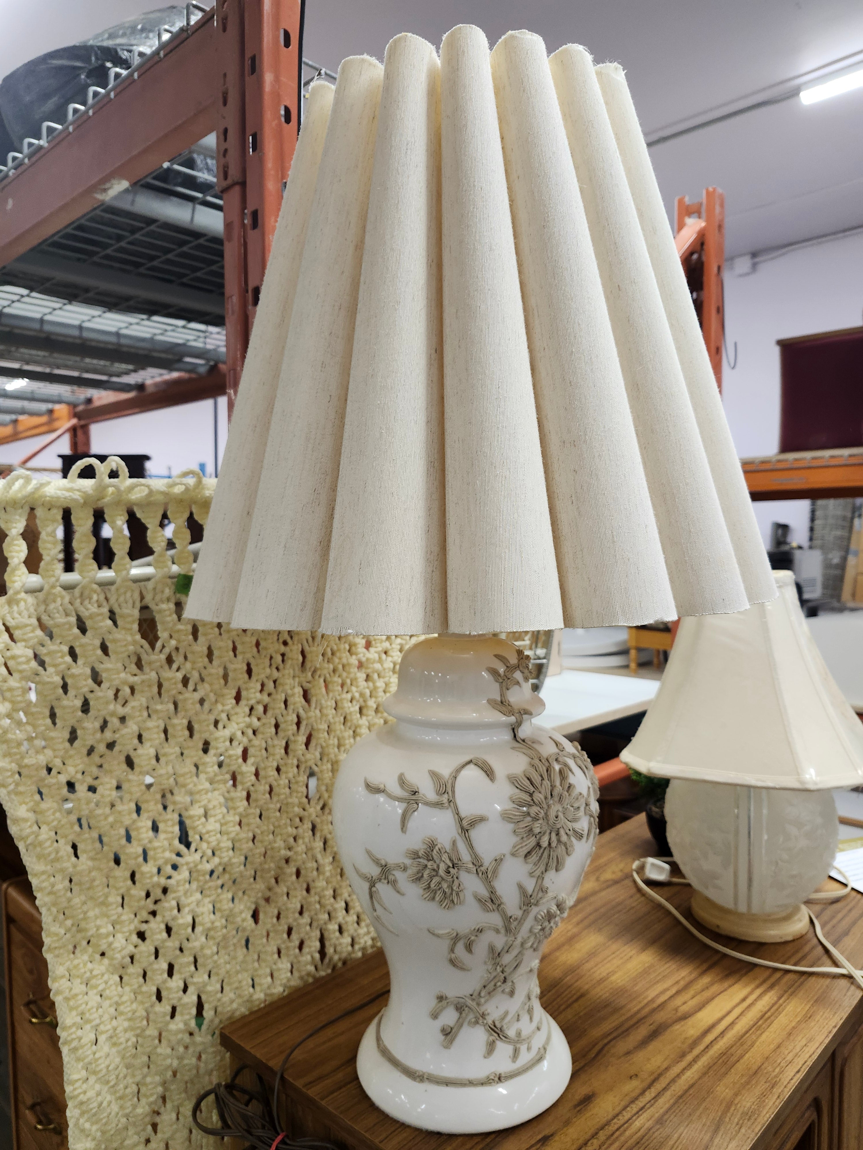 Tri lamp