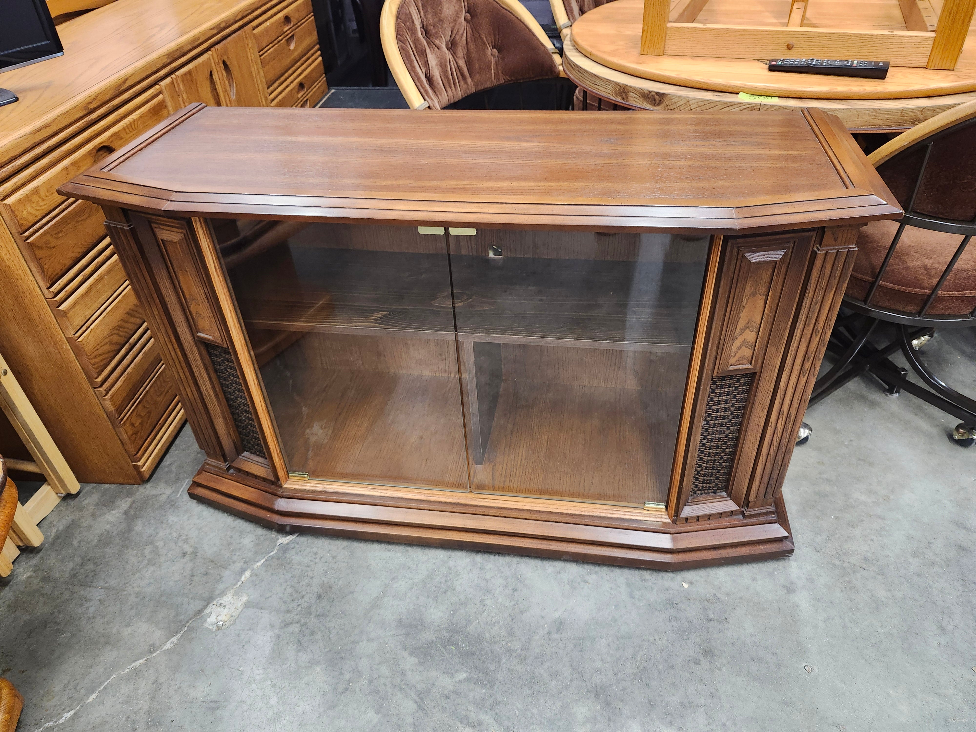 Coffee table & x2 end tables