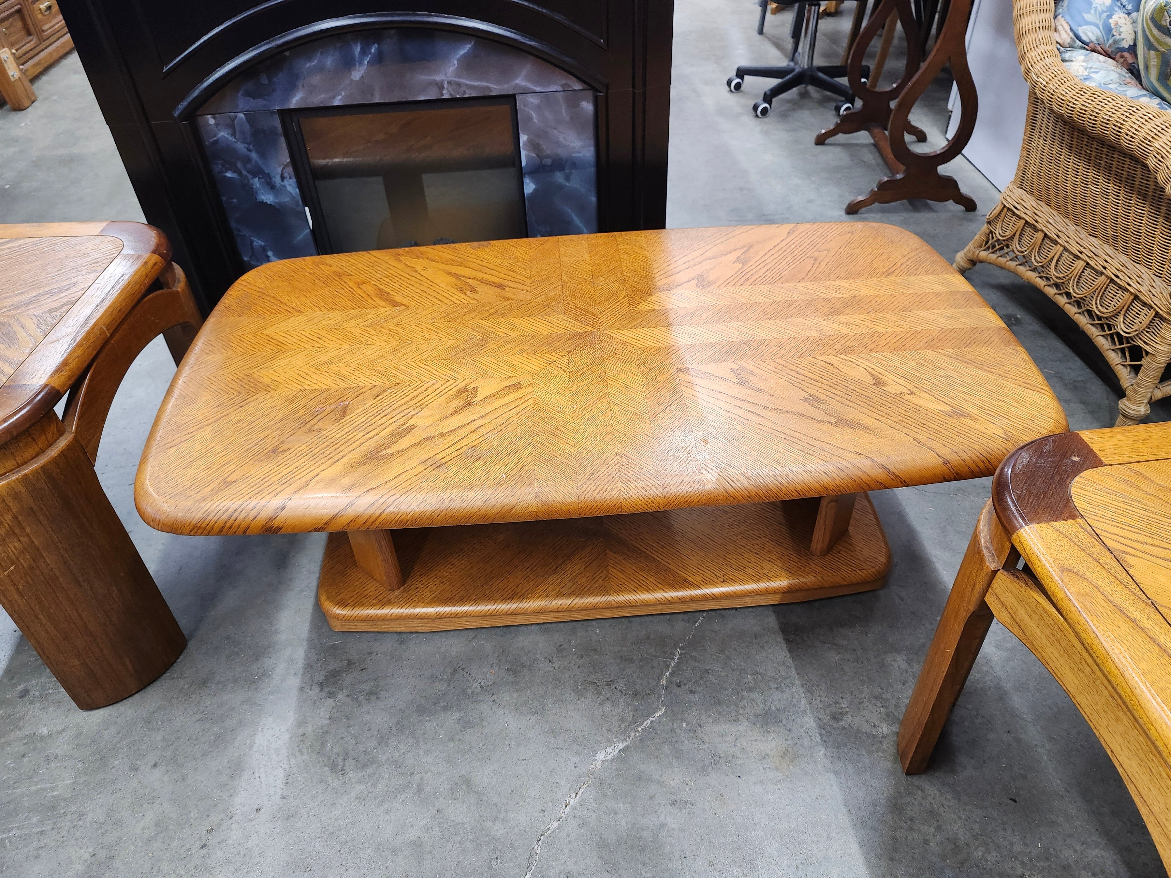 Coffee table & x2 end tables