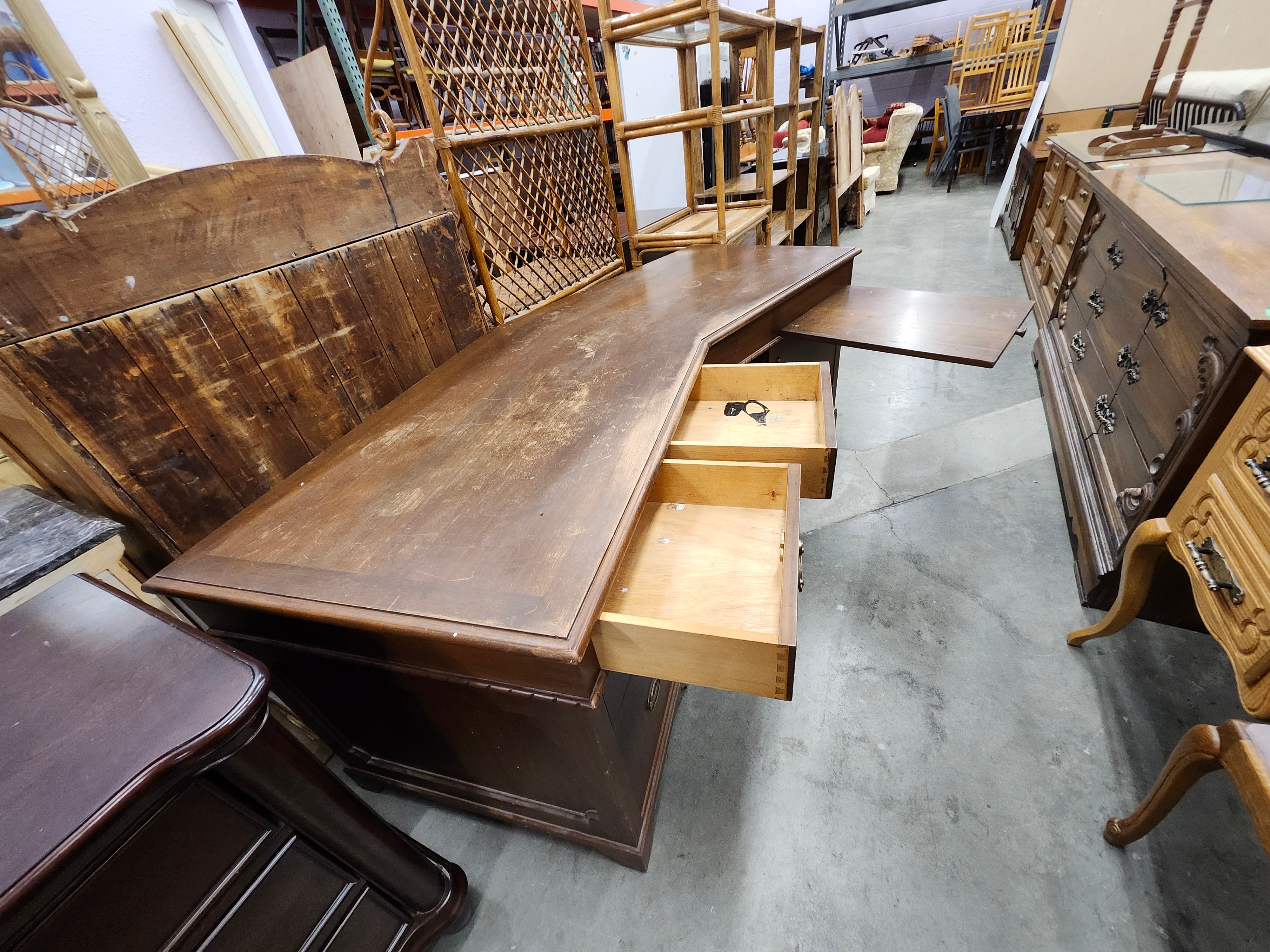 Large Desk