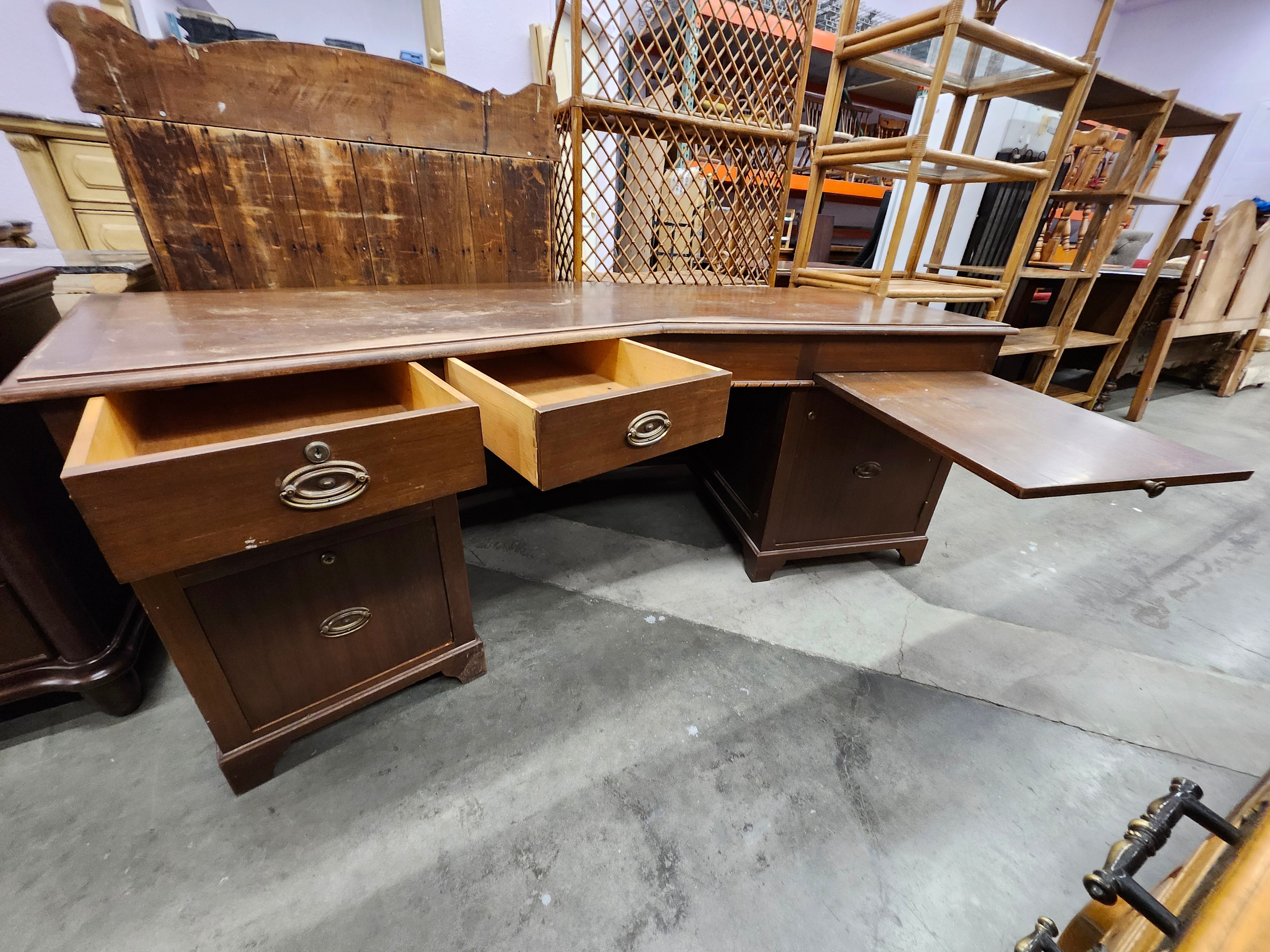 Large Desk