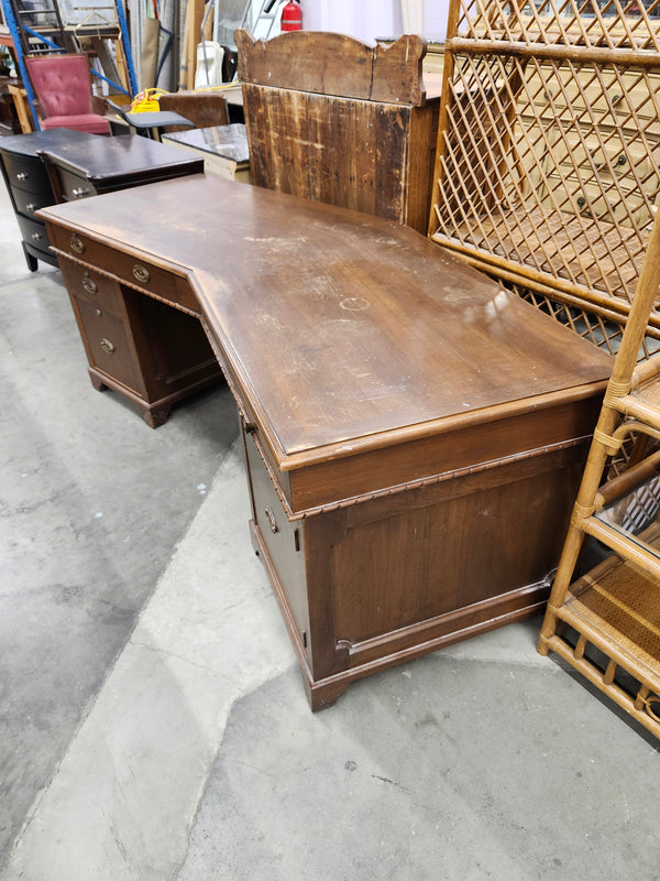 Large Desk