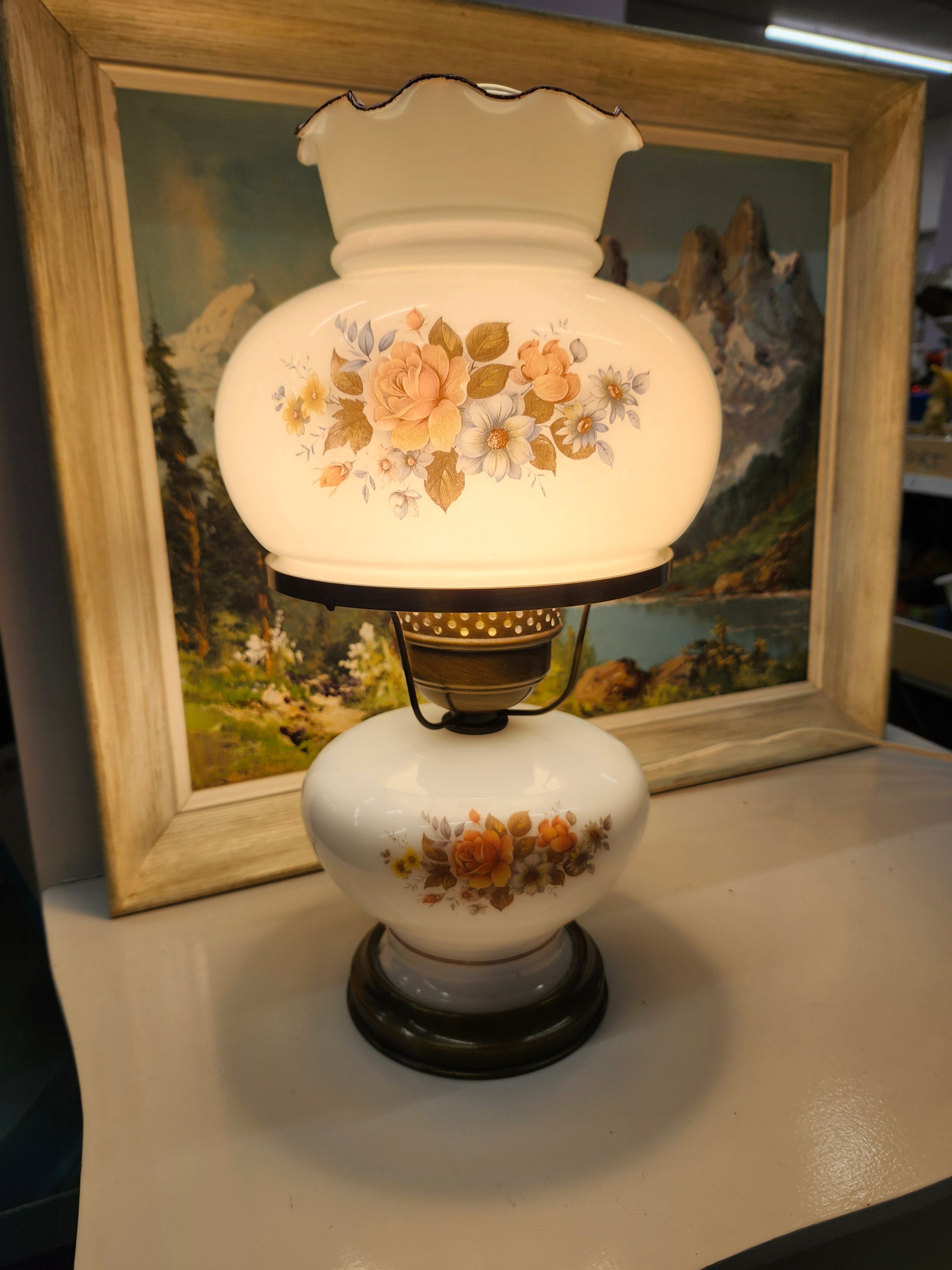 Hurricane lamp
