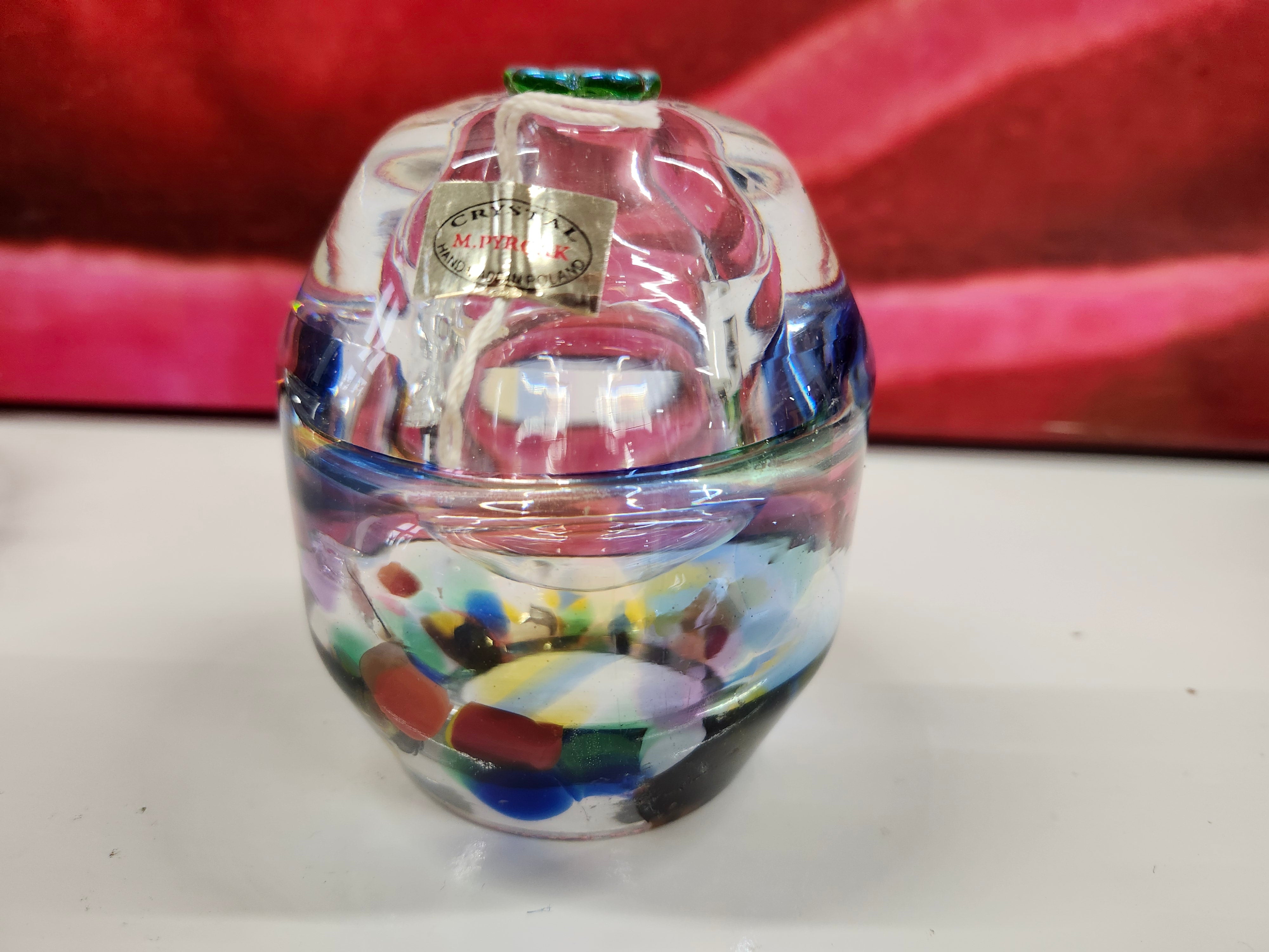 Glass oil lamp
