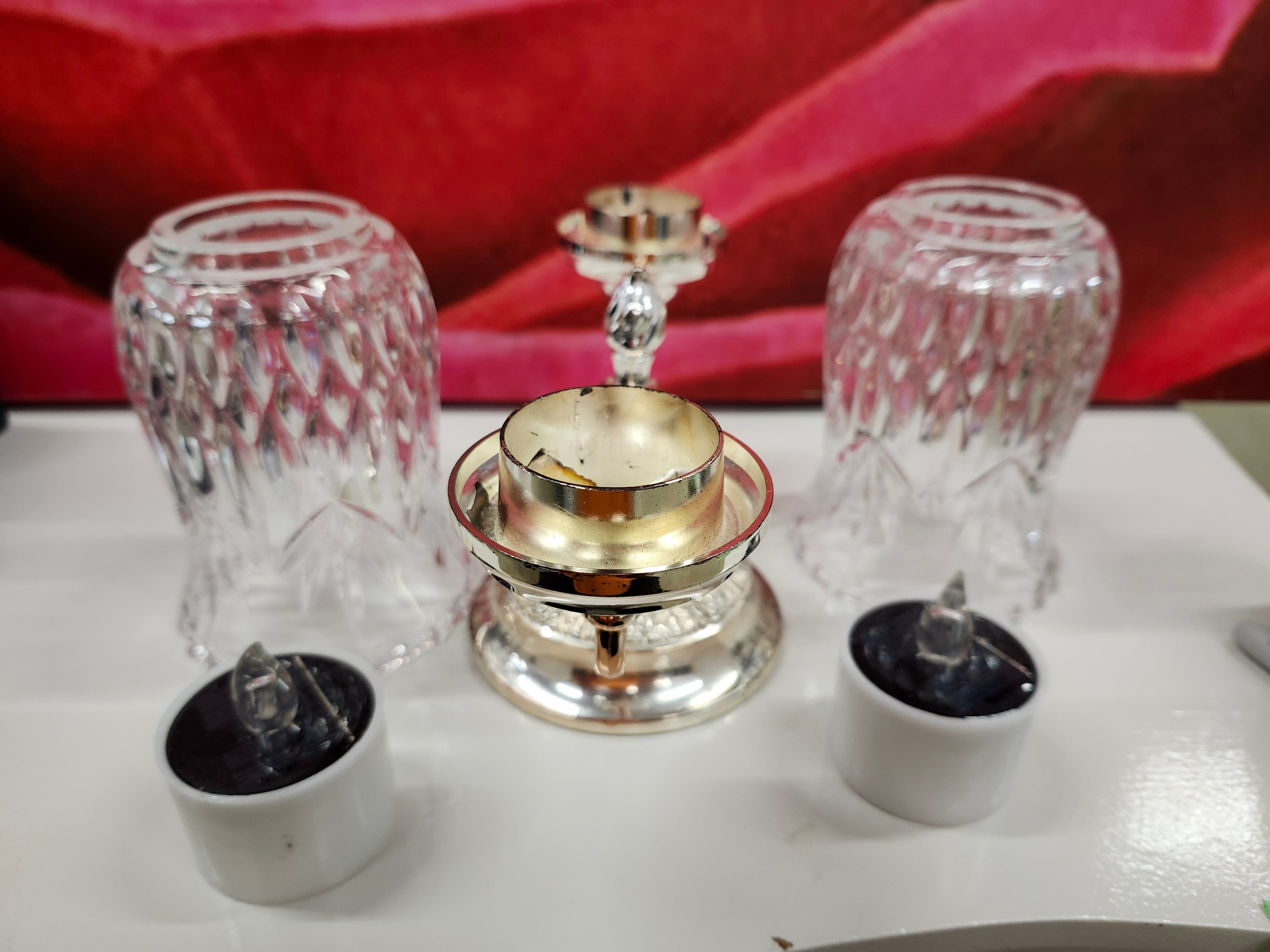 Hurricane crystal candle holder