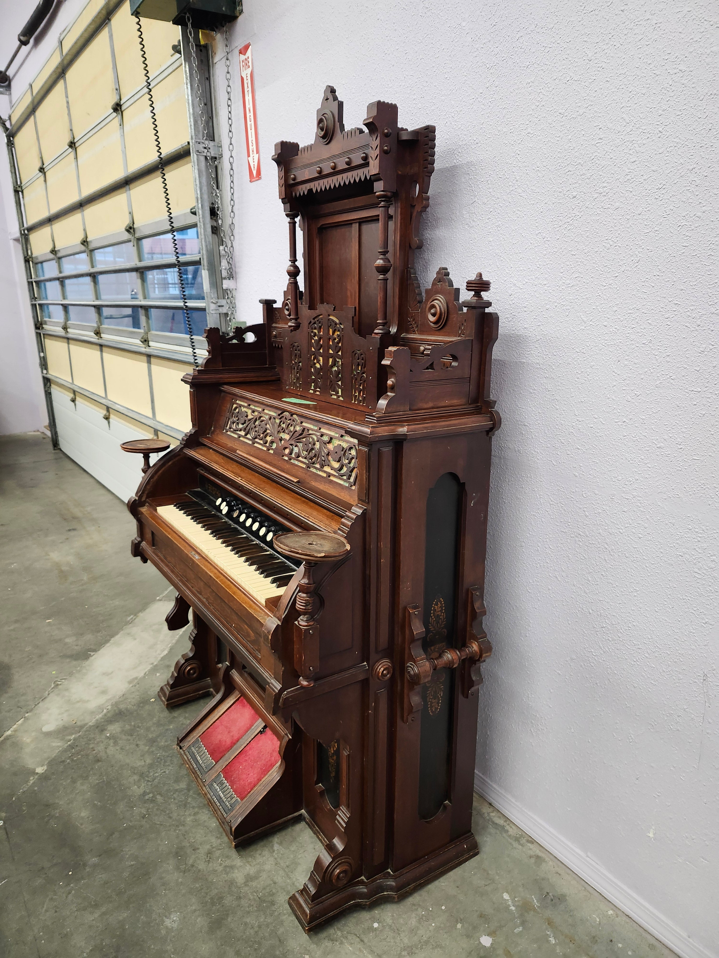 1800s organ