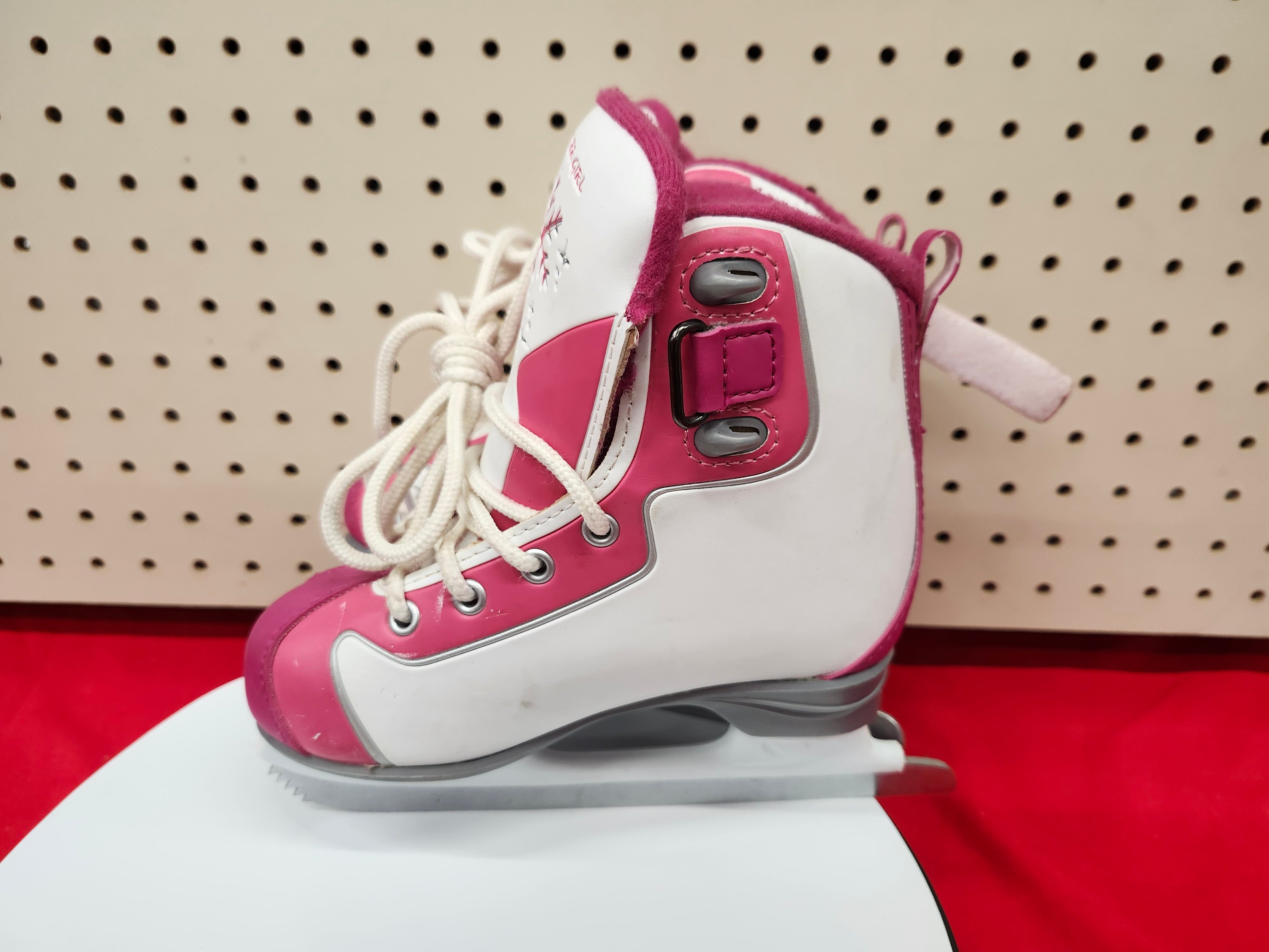 12J girl skates