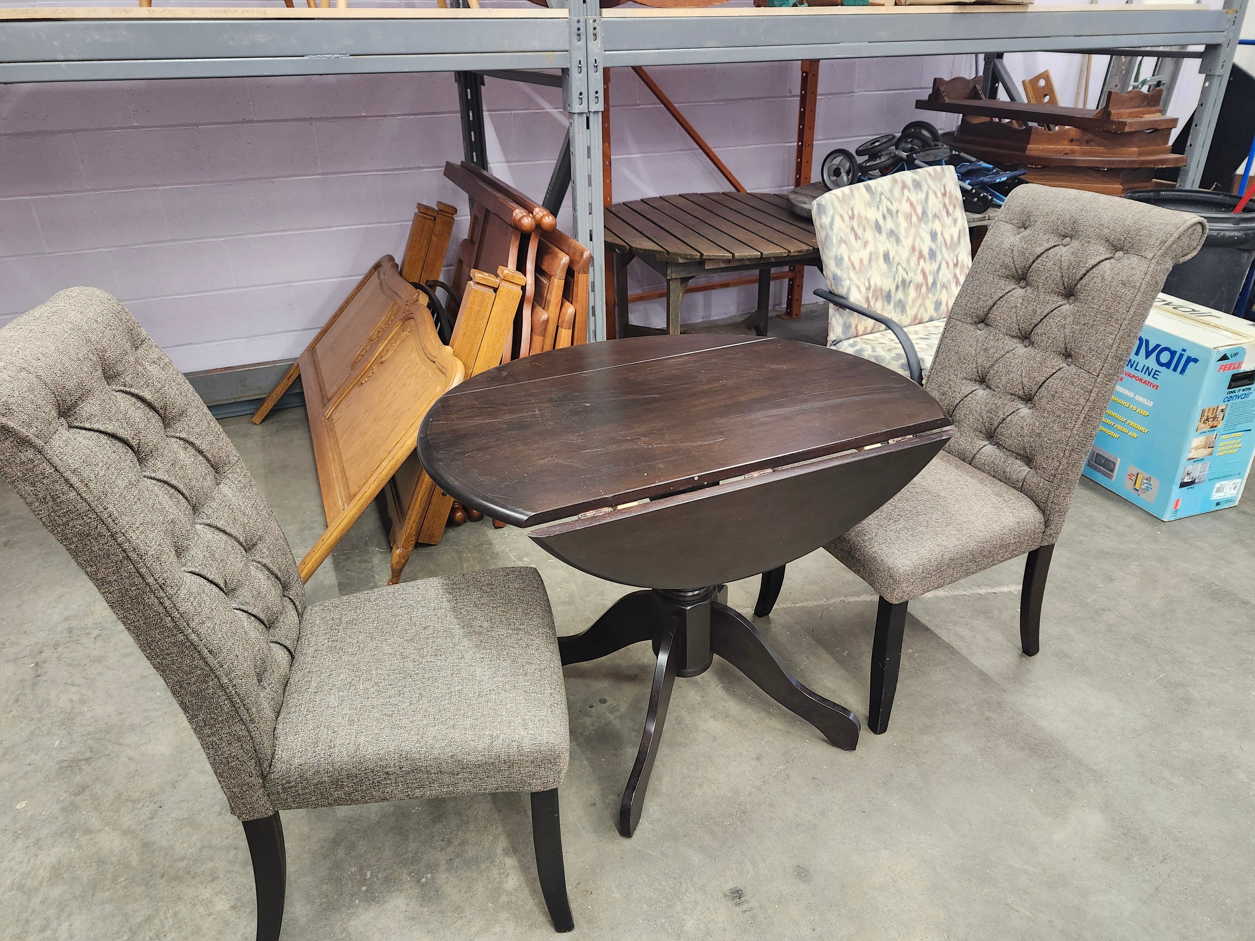 Dropleaf table & 2 chairs