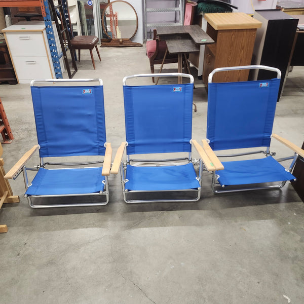 Set of 3 beach chairs