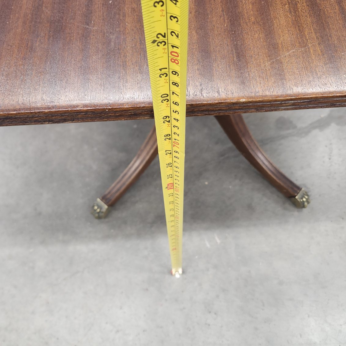 Drop leaf table