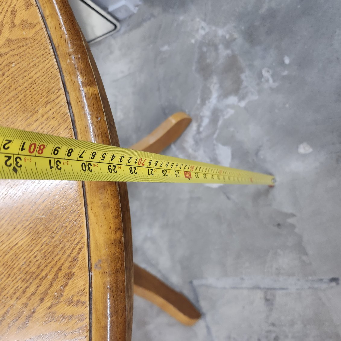 Pedestal Table