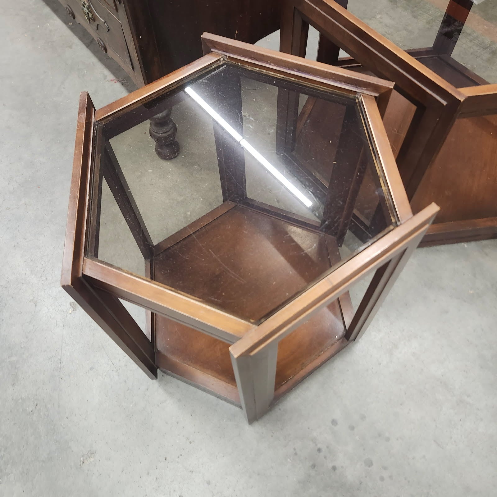 Set of 4 Matching living room side tables