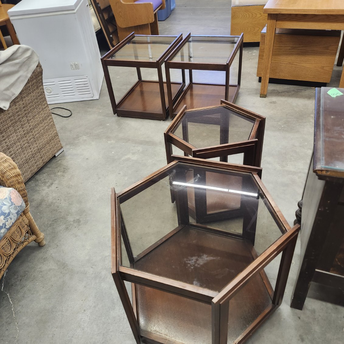 Set of 4 Matching living room side tables