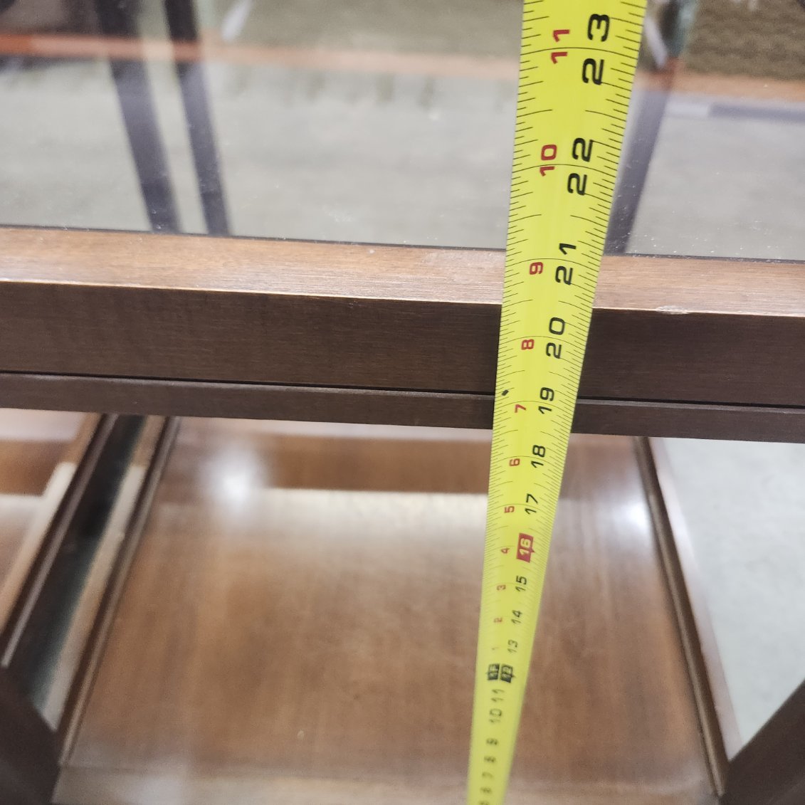 Set of 4 Matching living room side tables