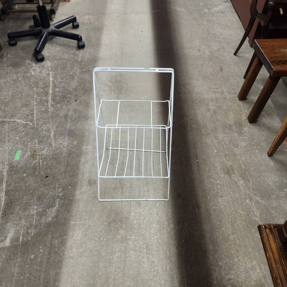 Towel Rack / magazine Stand