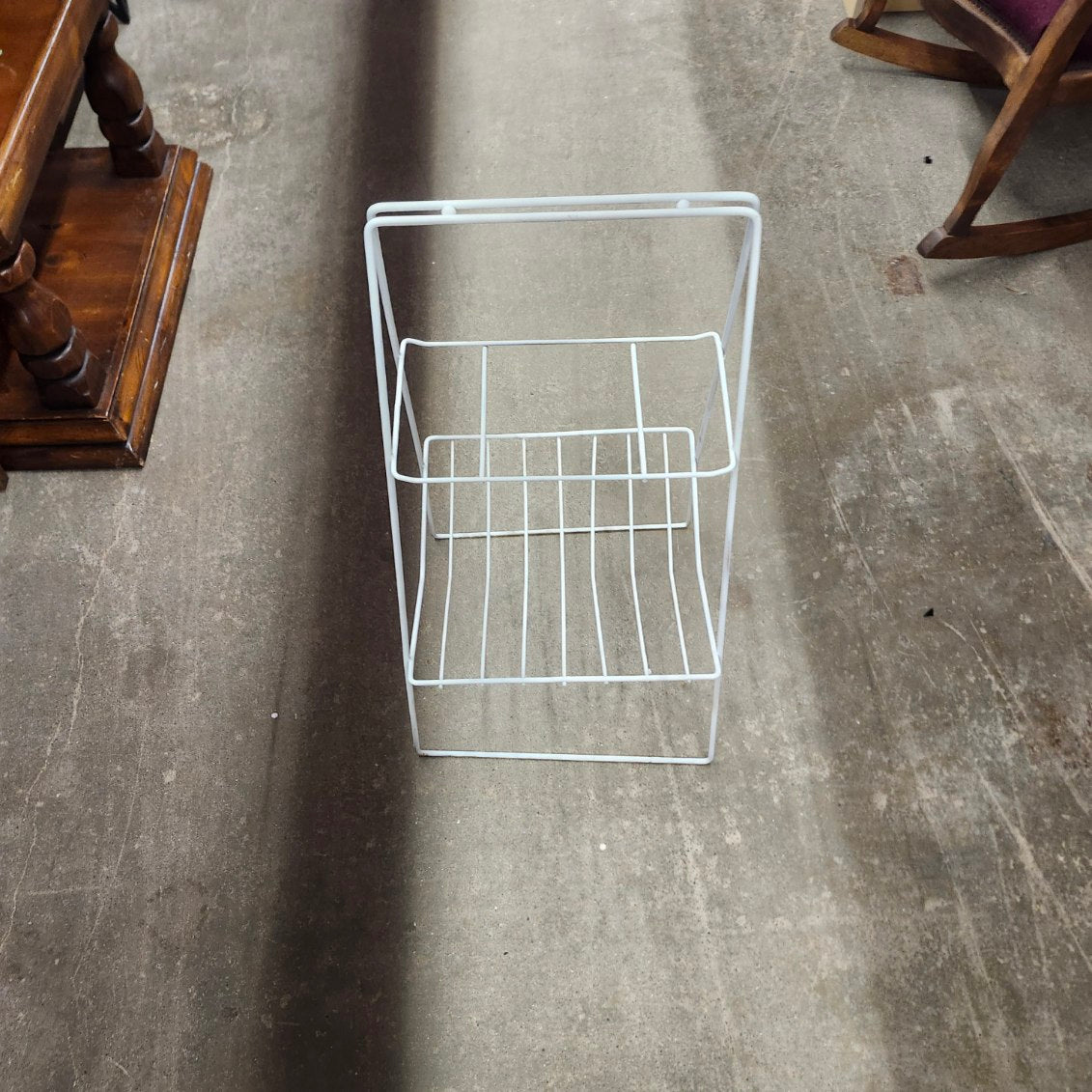 Towel Rack / magazine Stand