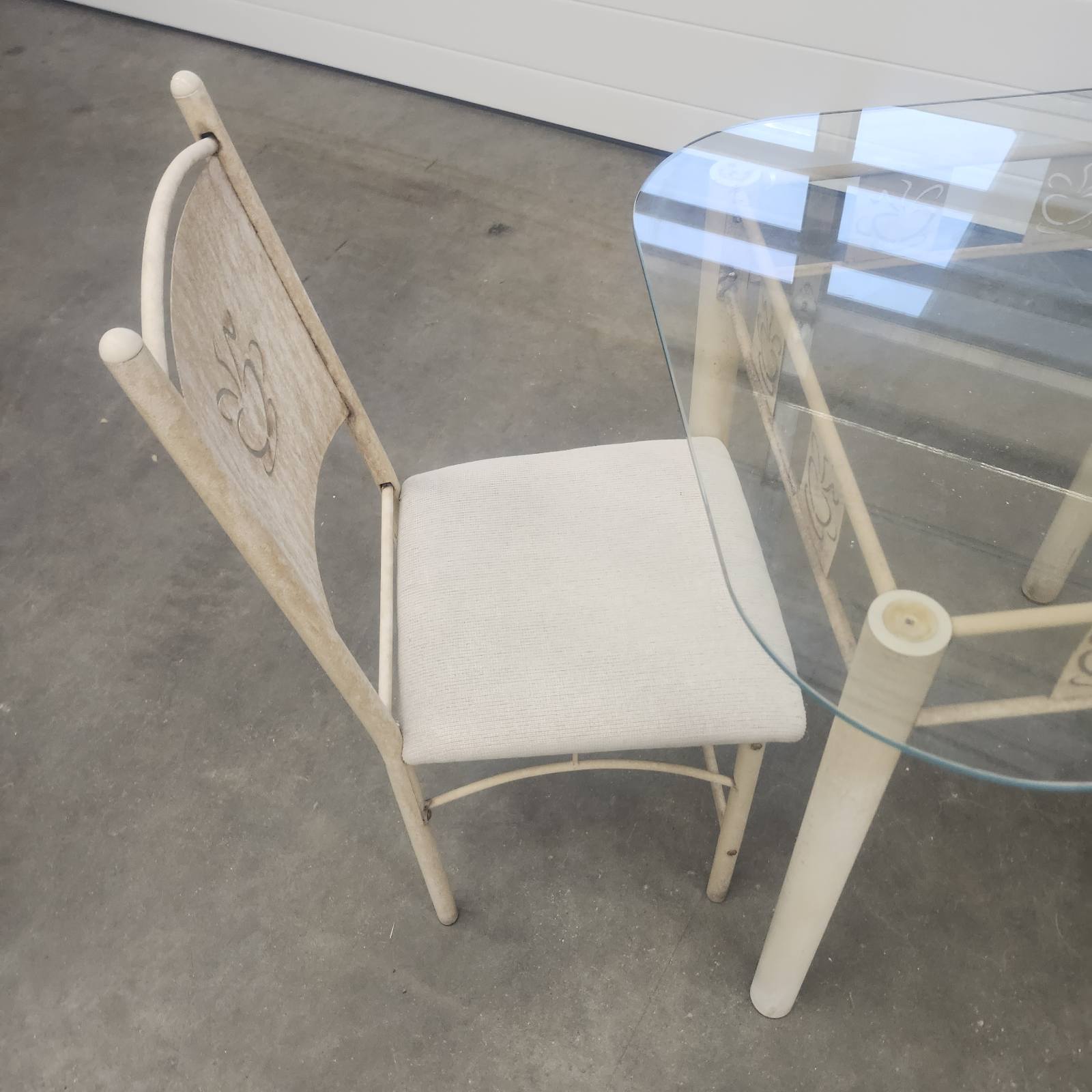 Glass table & 1 chair