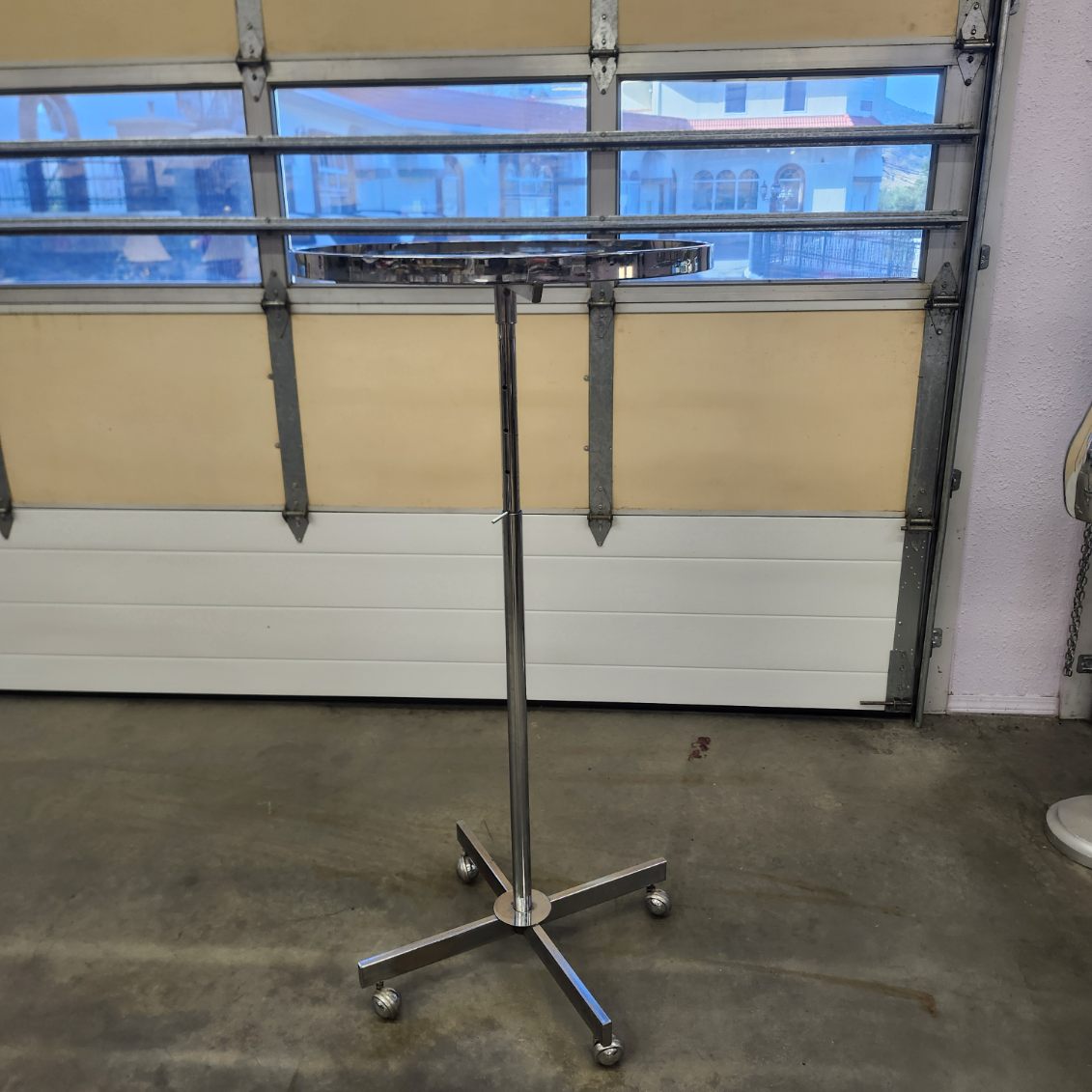 Clothing rack