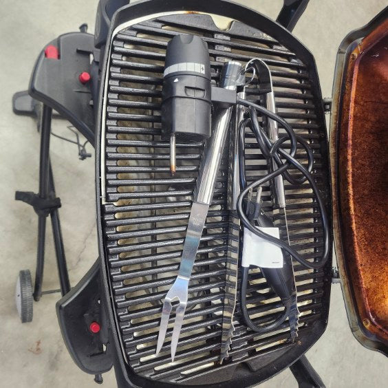 Webber electric BBQ with stand