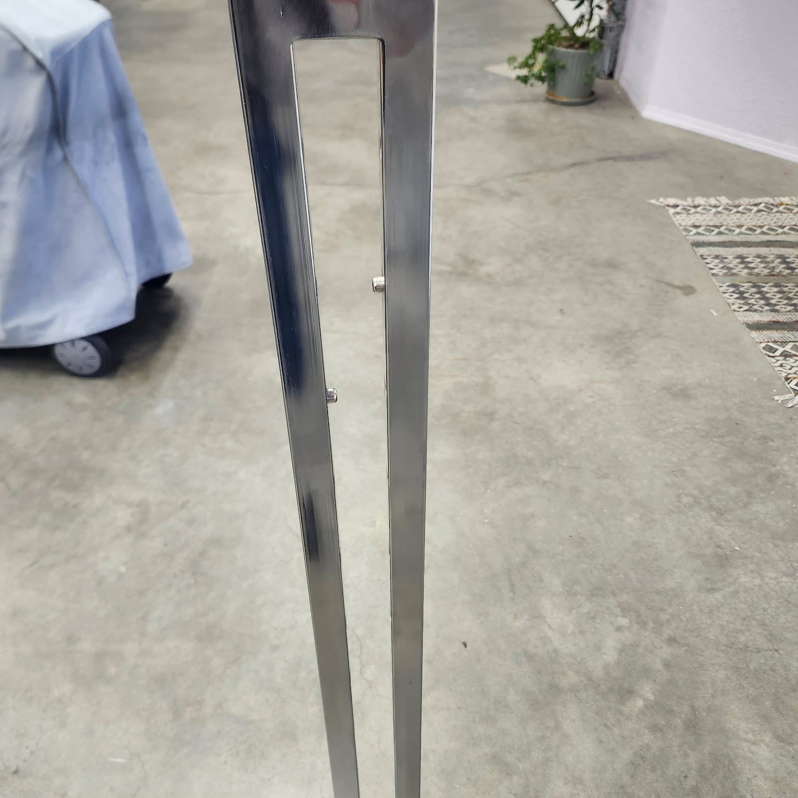 Clothing display stand