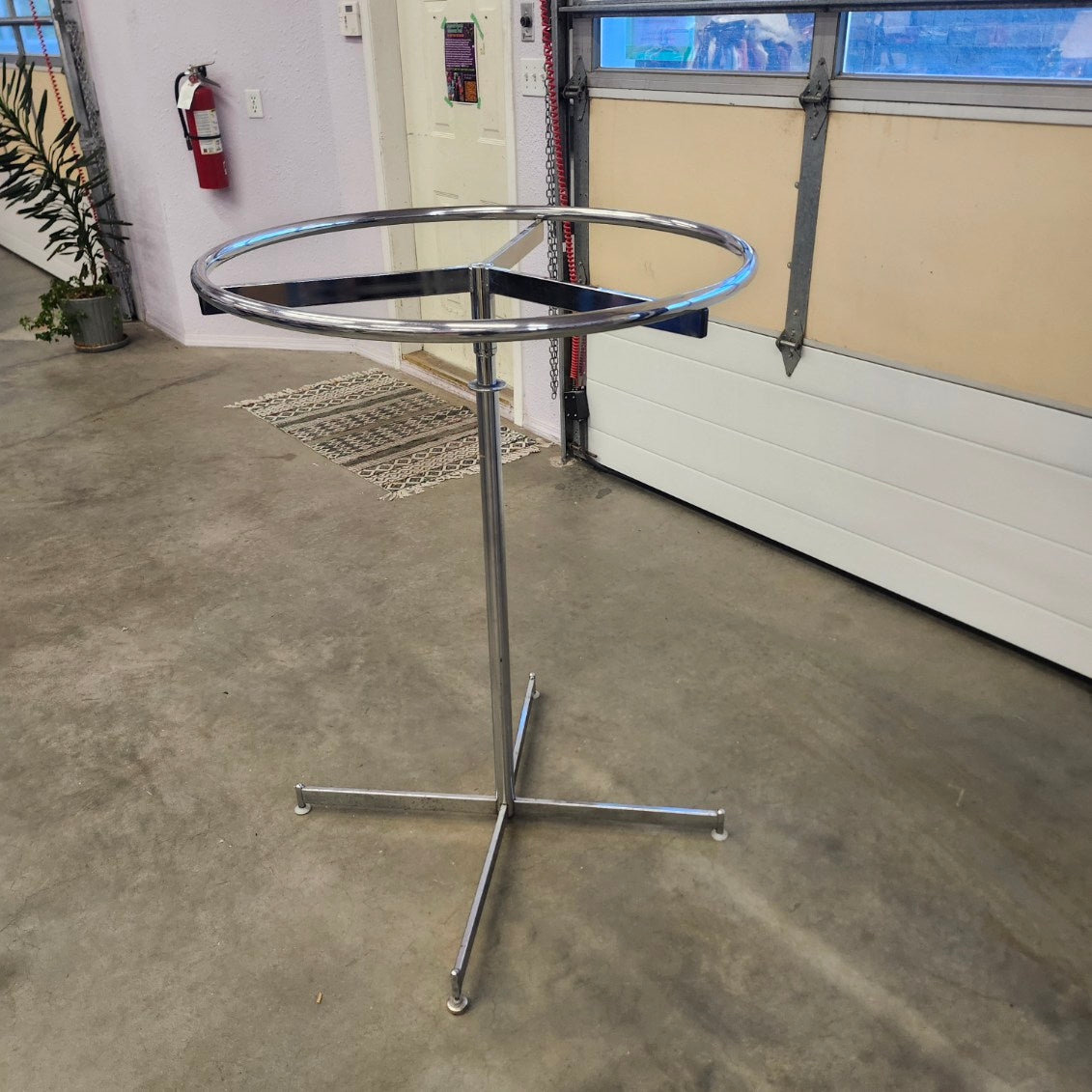 Clothing rack