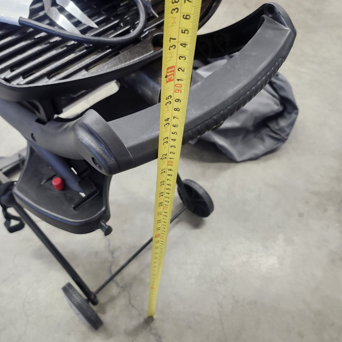 Webber electric BBQ with stand