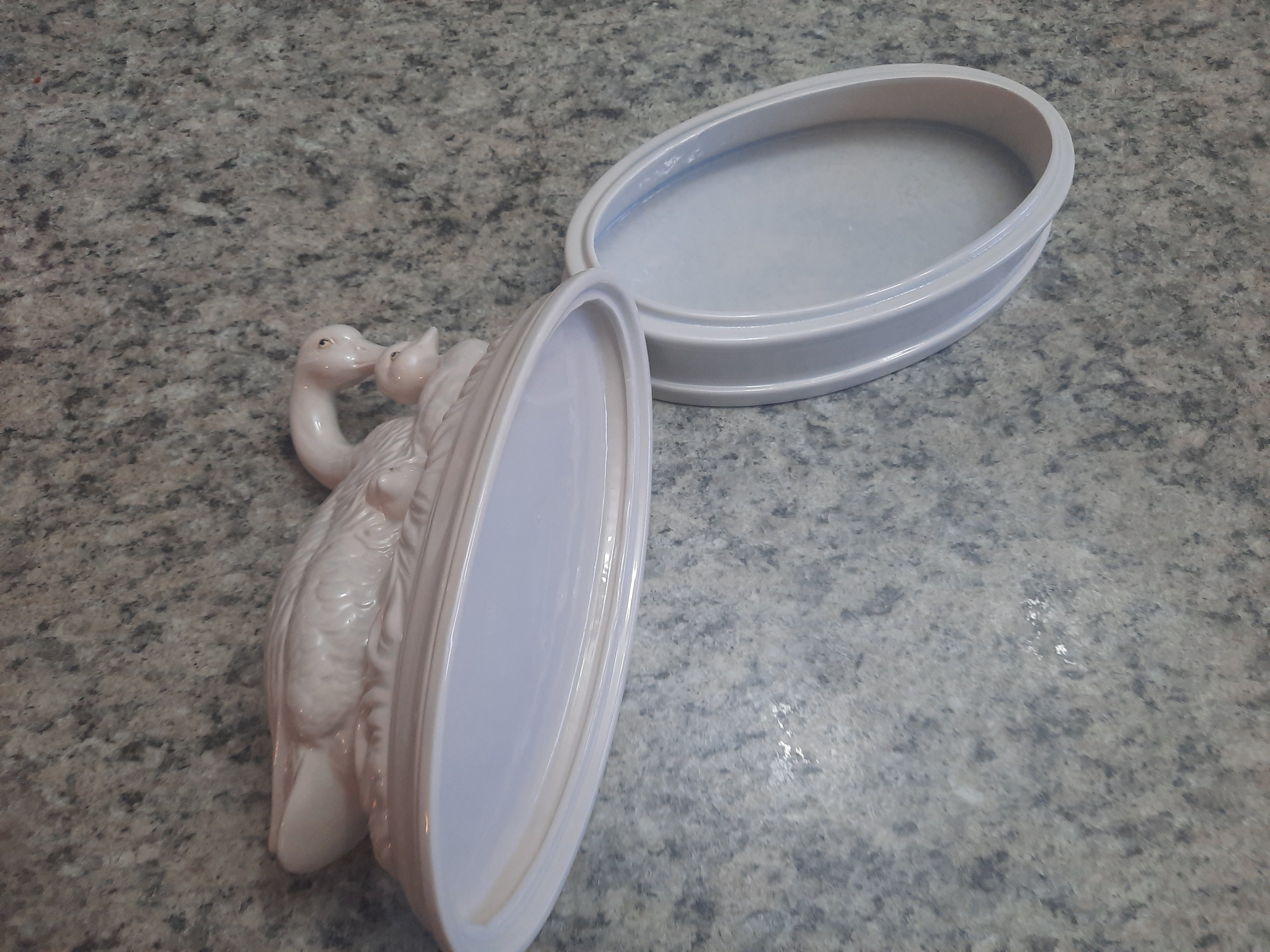 Goose & Goosling Ceramic Dish